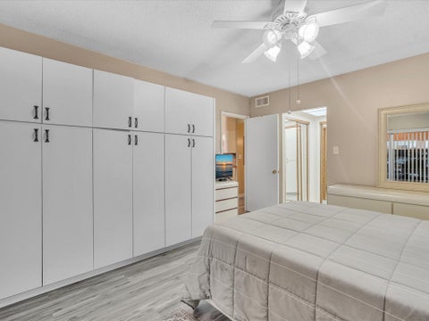 Tiny photo for 2309 Park Lane #316, Hollywood, FL 33021 (MLS # B26077914)