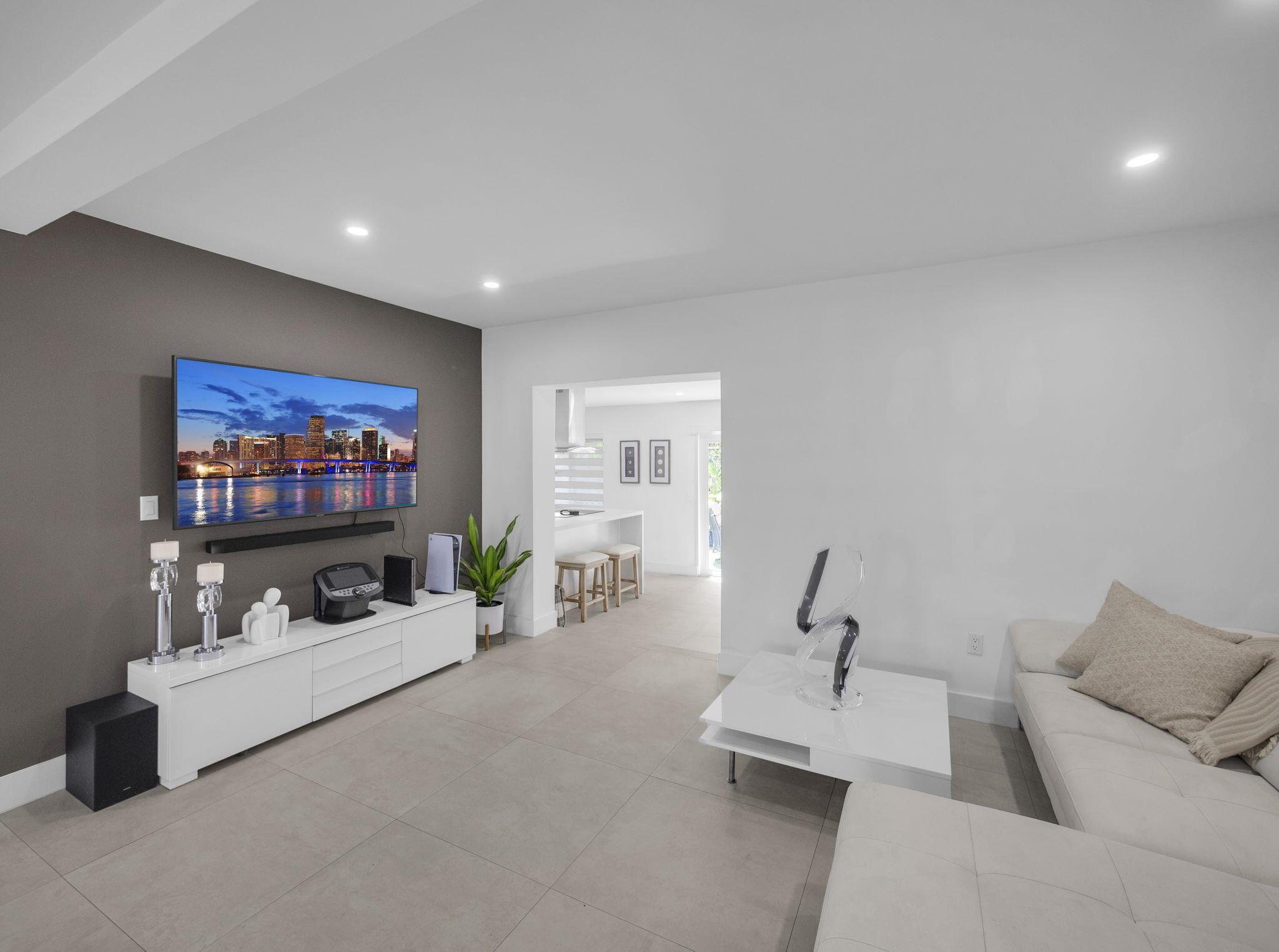 KERWOOD MANOR - Residential