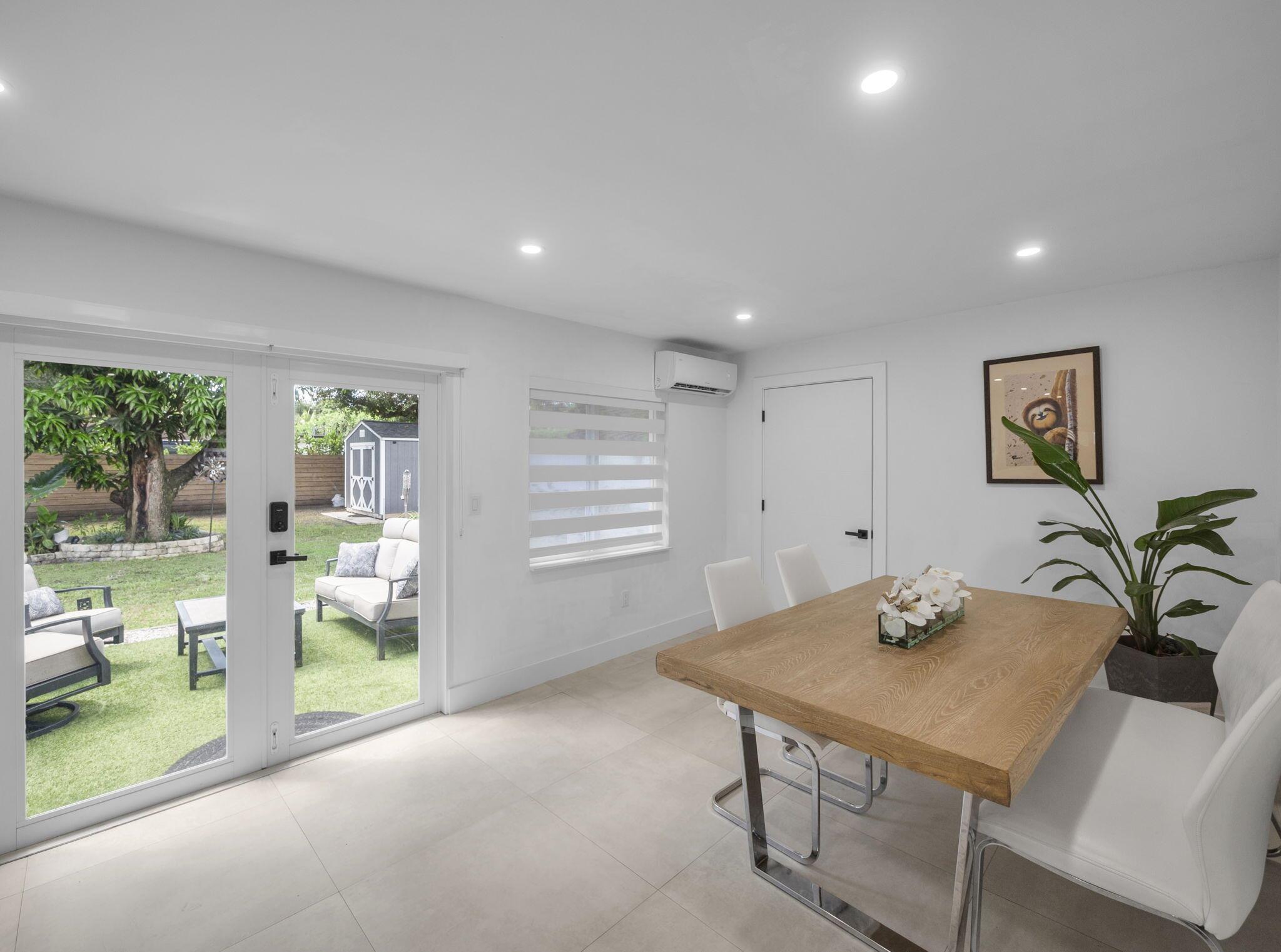 KERWOOD MANOR - Residential