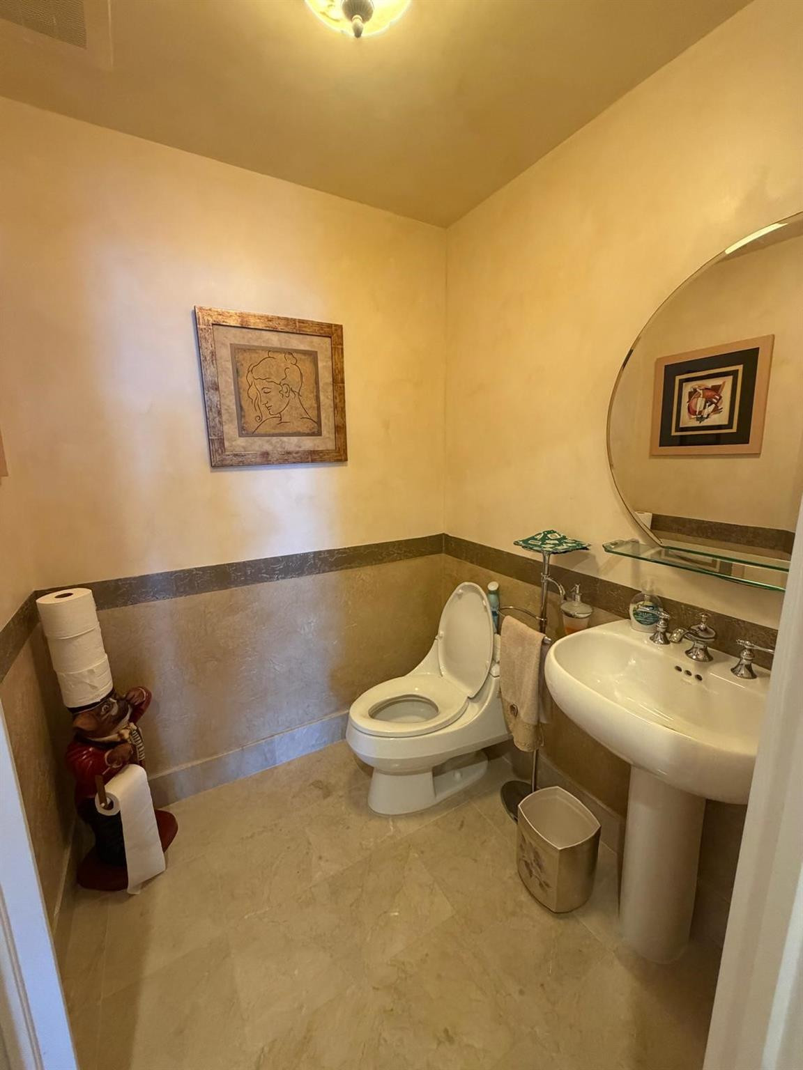 LAMBIANCE BEACH CONDO - Residential