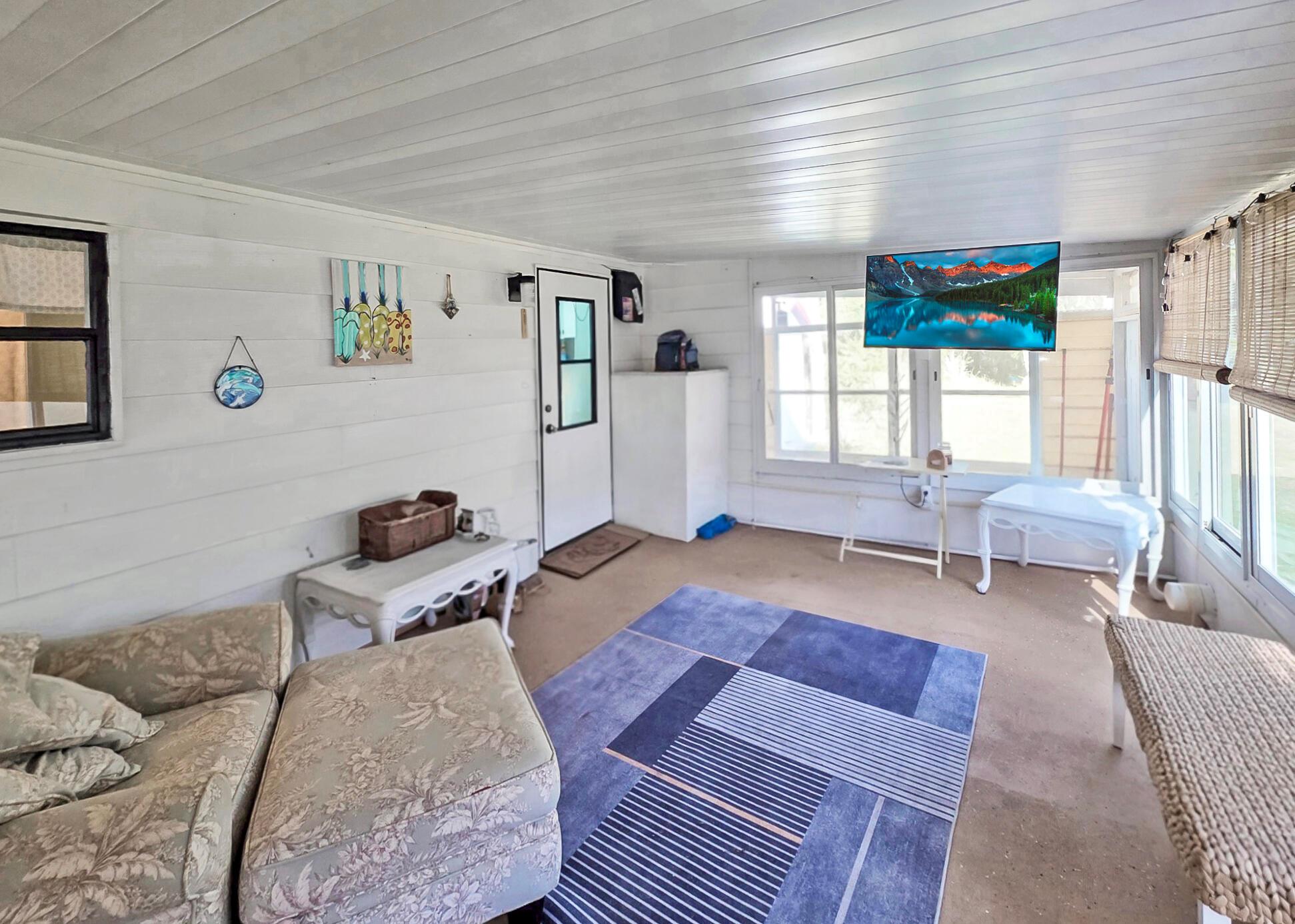 Spanish Lakes - Residential