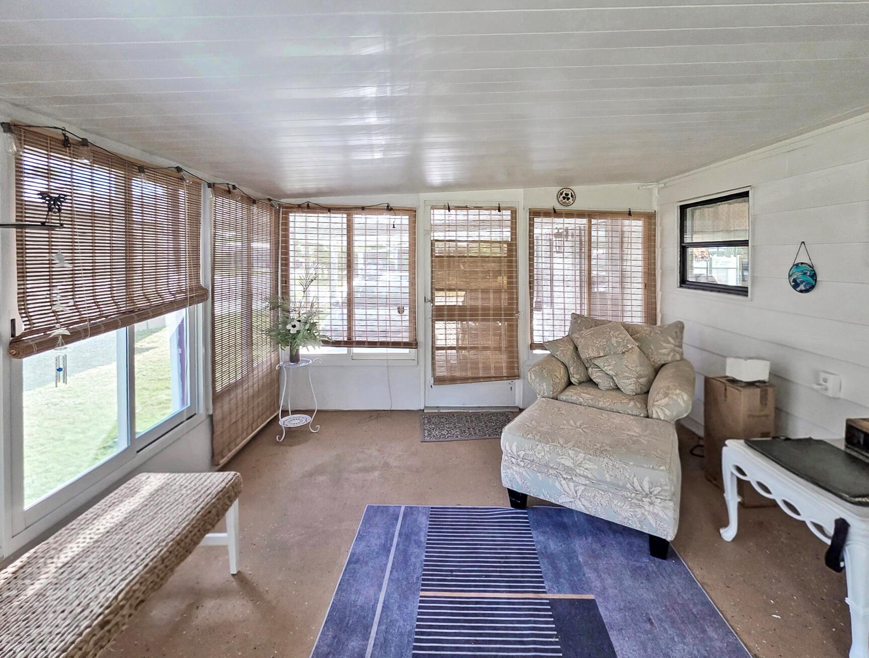 Spanish Lakes - Residential