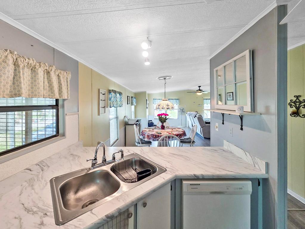 Spanish Lakes - Residential