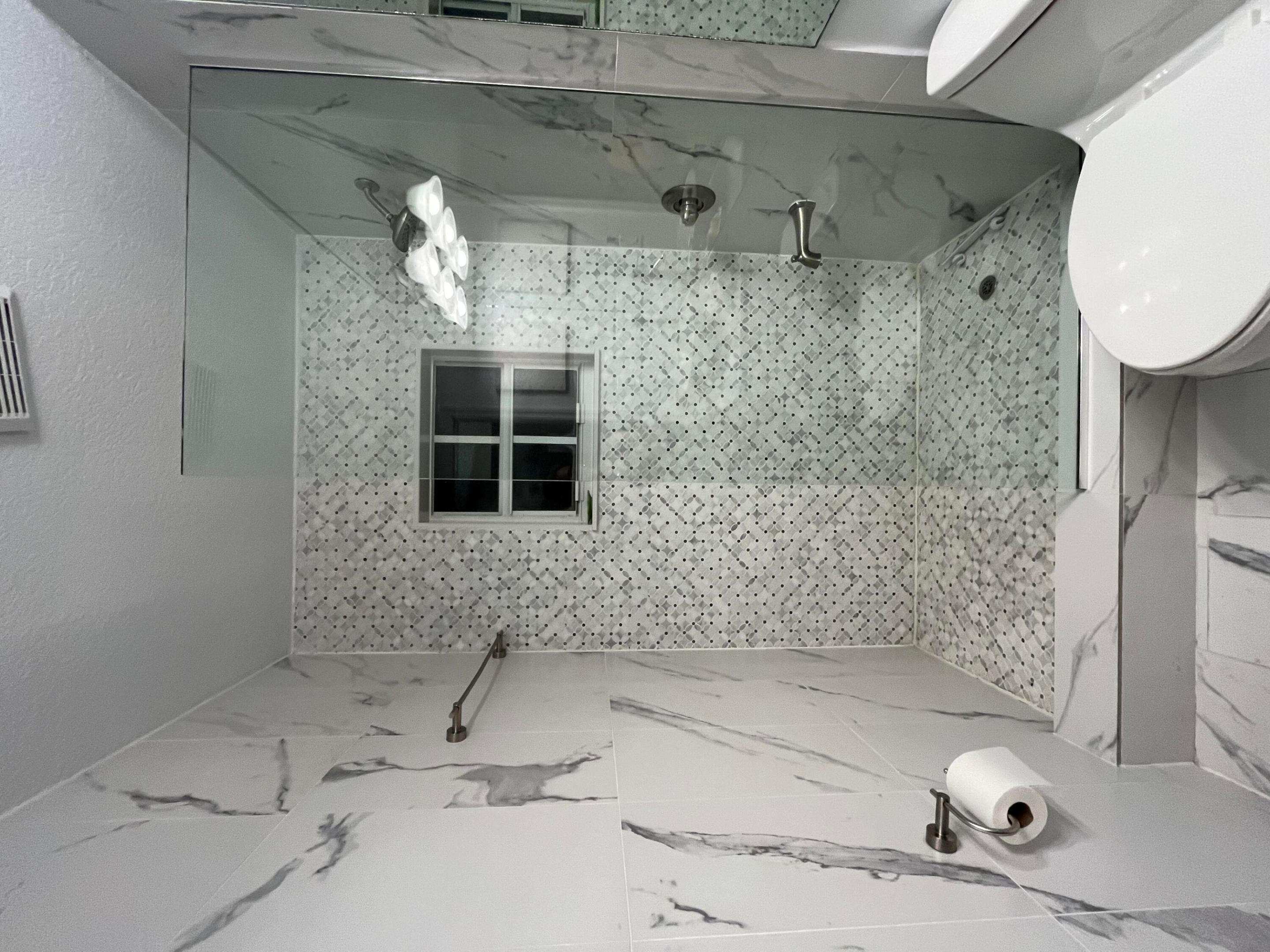 OAK HILL ESTATES - Residential Lease