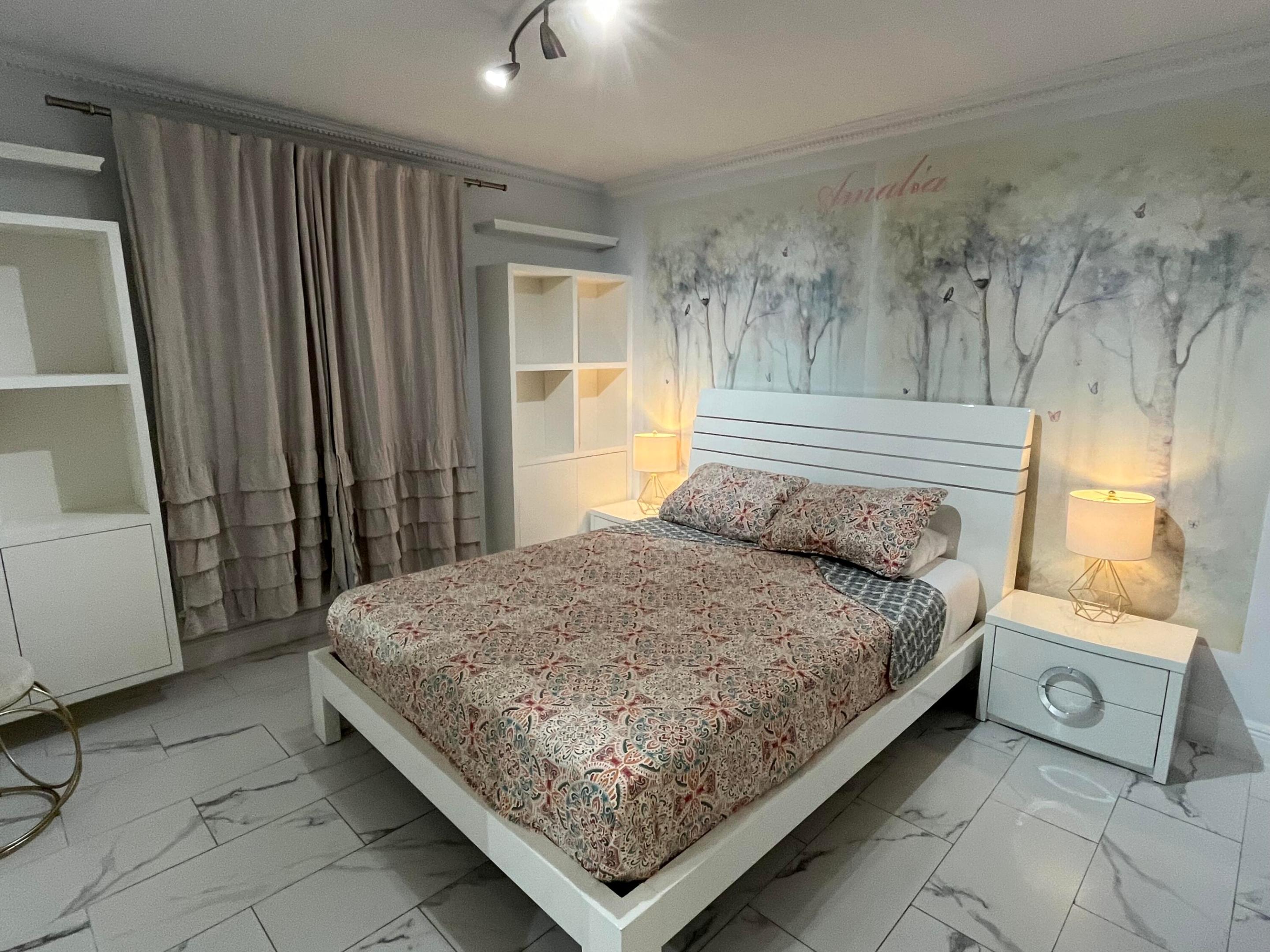 OAK HILL ESTATES - Residential Lease