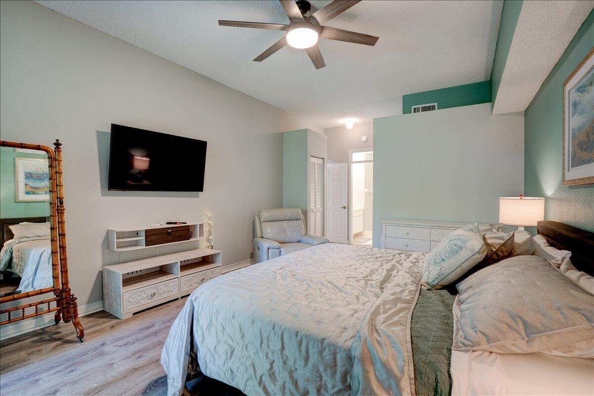 ANDOVER AT WYCLIFFE CONDO - Residential Lease