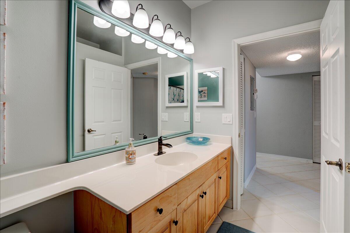 ANDOVER AT WYCLIFFE CONDO - Residential Lease