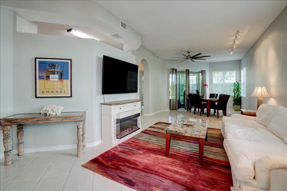 ANDOVER AT WYCLIFFE CONDO - Residential Lease