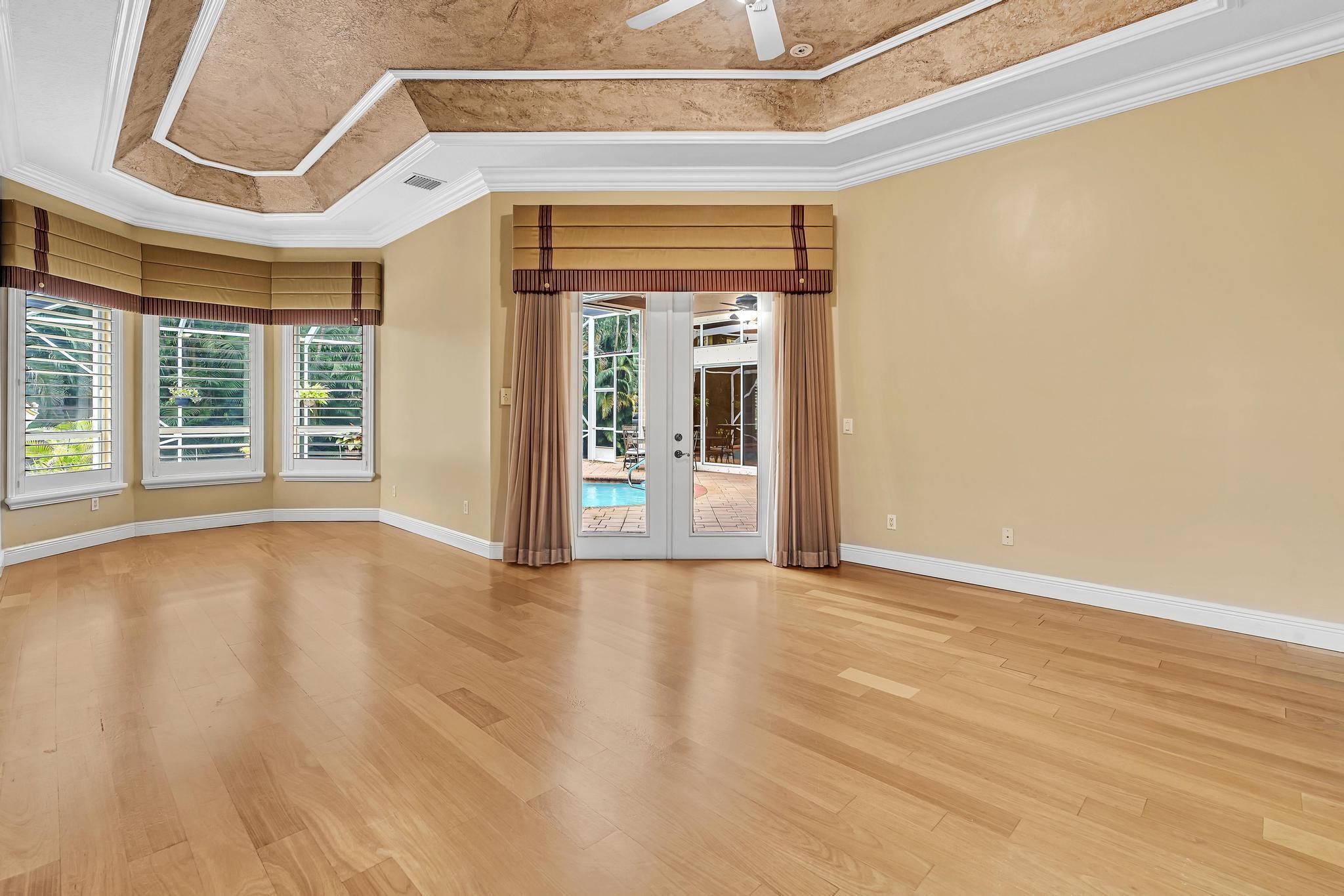 CRYSTAL COVE ESTATES - Residential