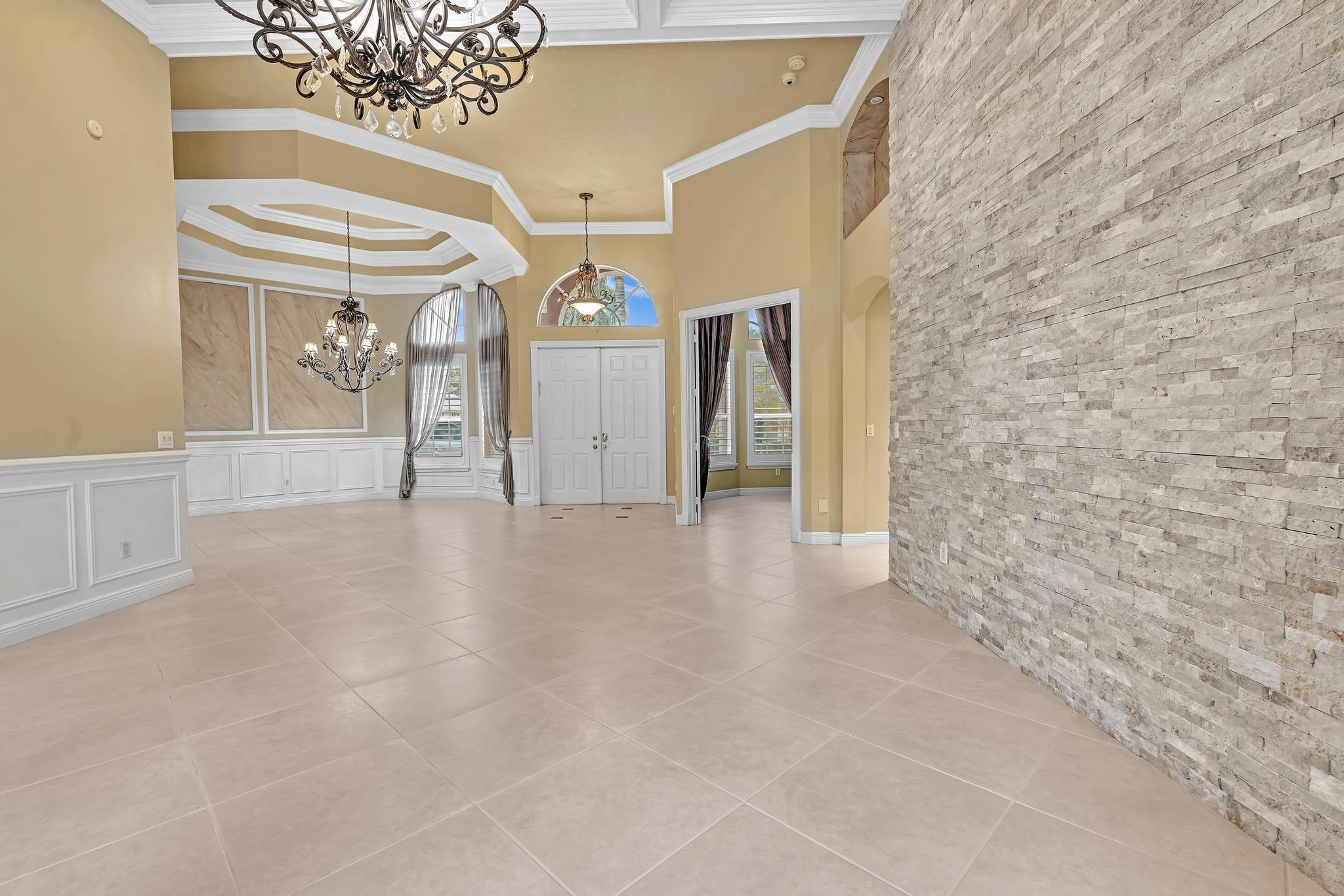 CRYSTAL COVE ESTATES - Residential