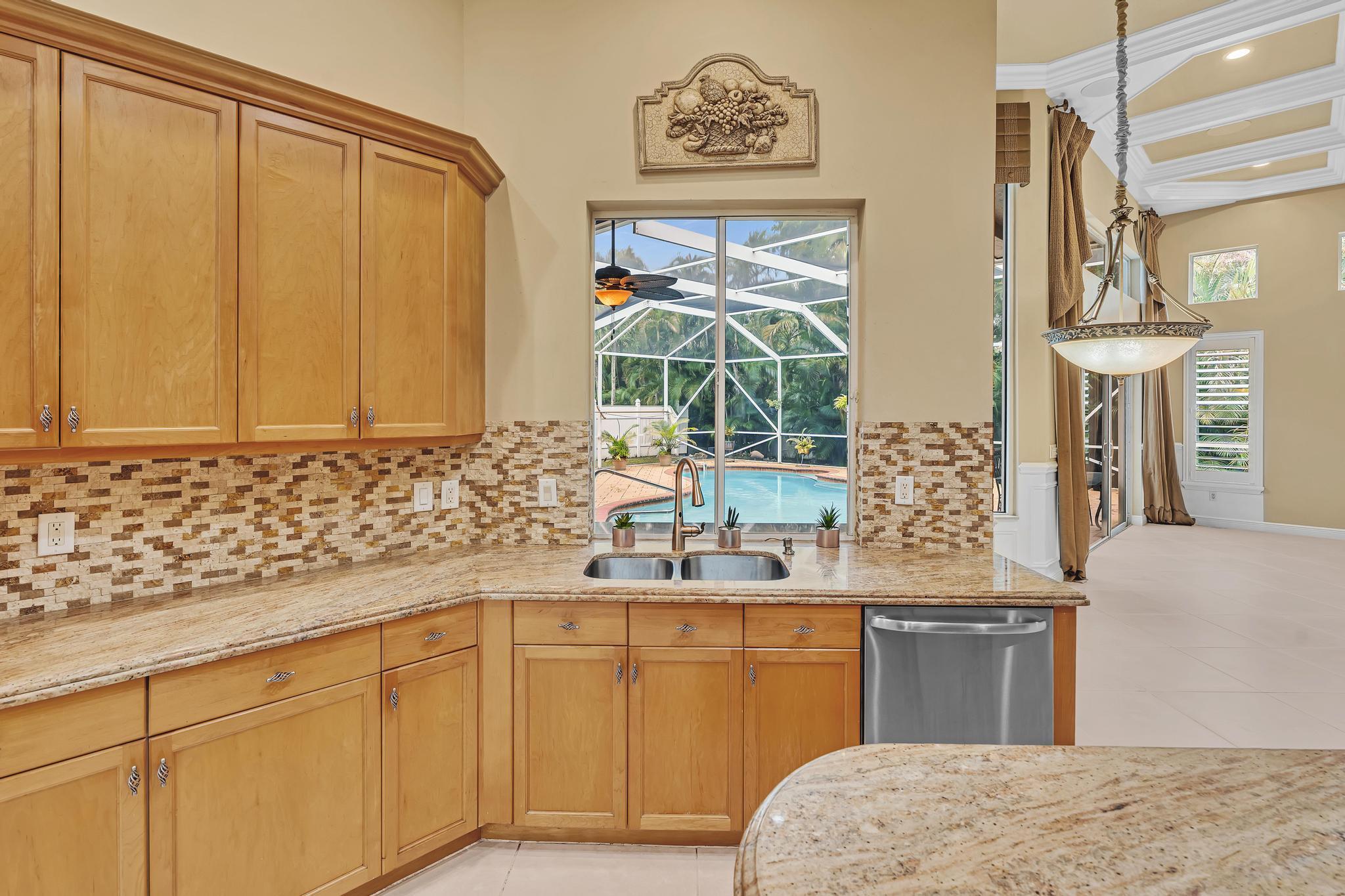 CRYSTAL COVE ESTATES - Residential