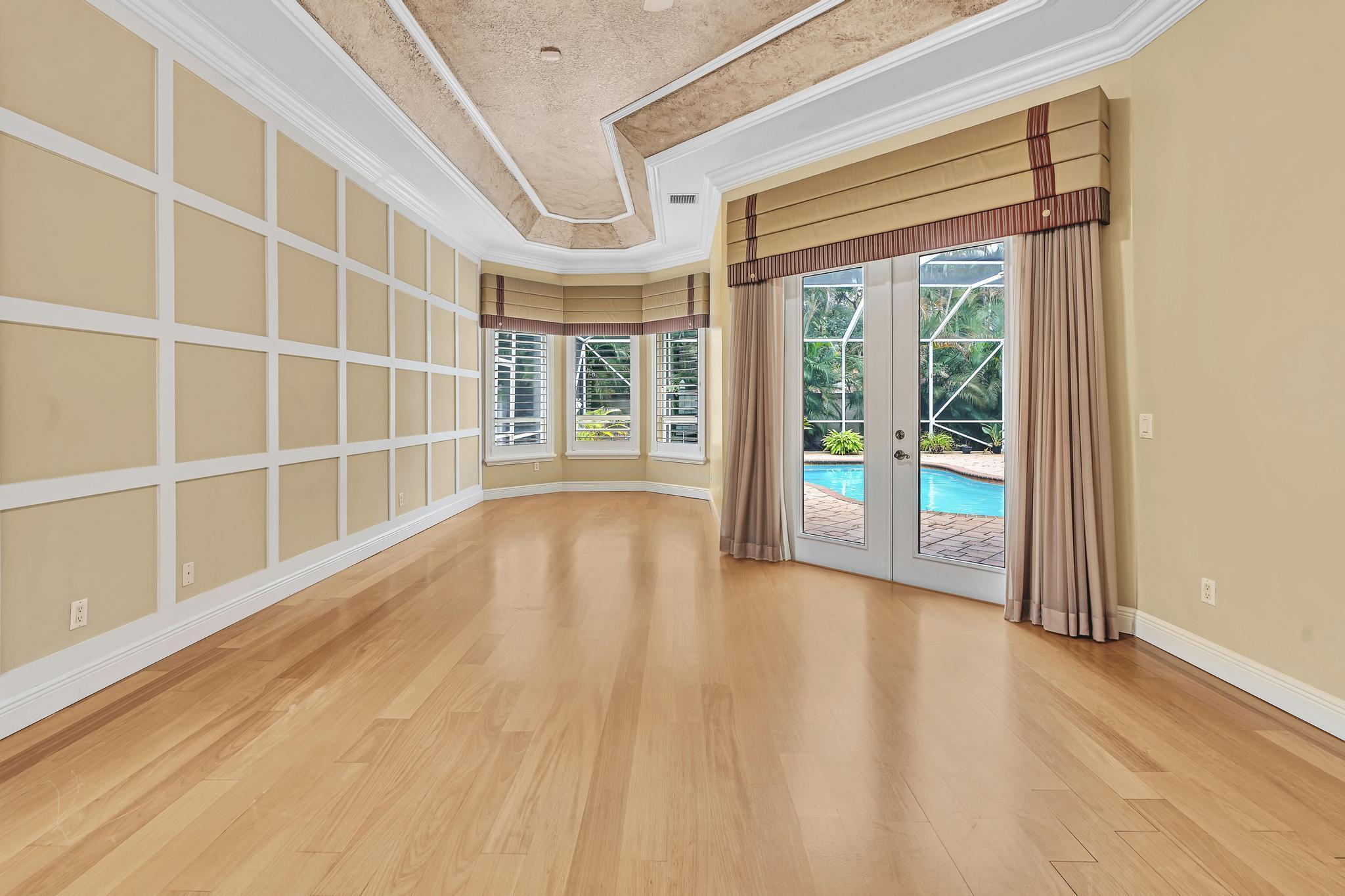 CRYSTAL COVE ESTATES - Residential