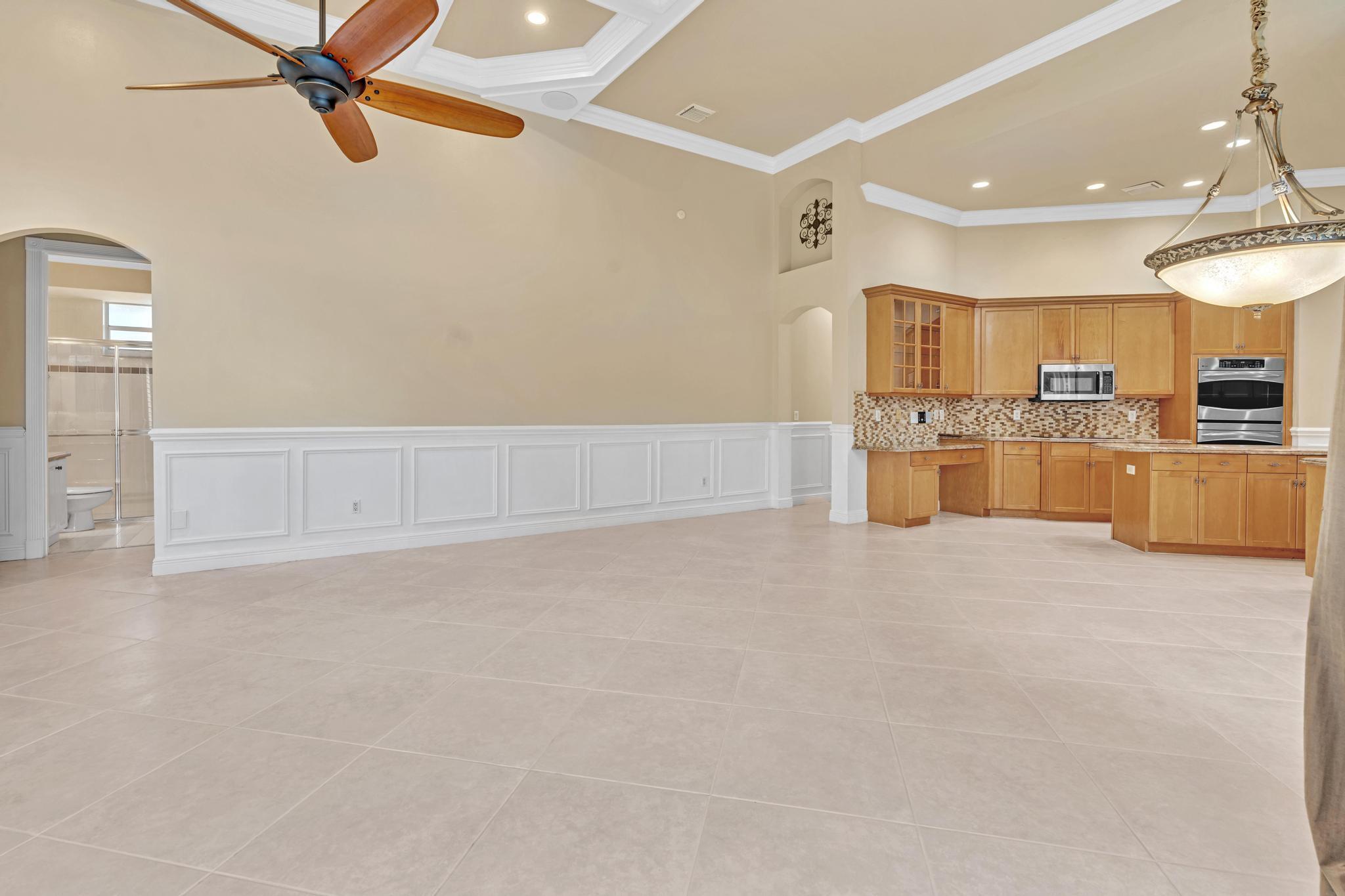 CRYSTAL COVE ESTATES - Residential