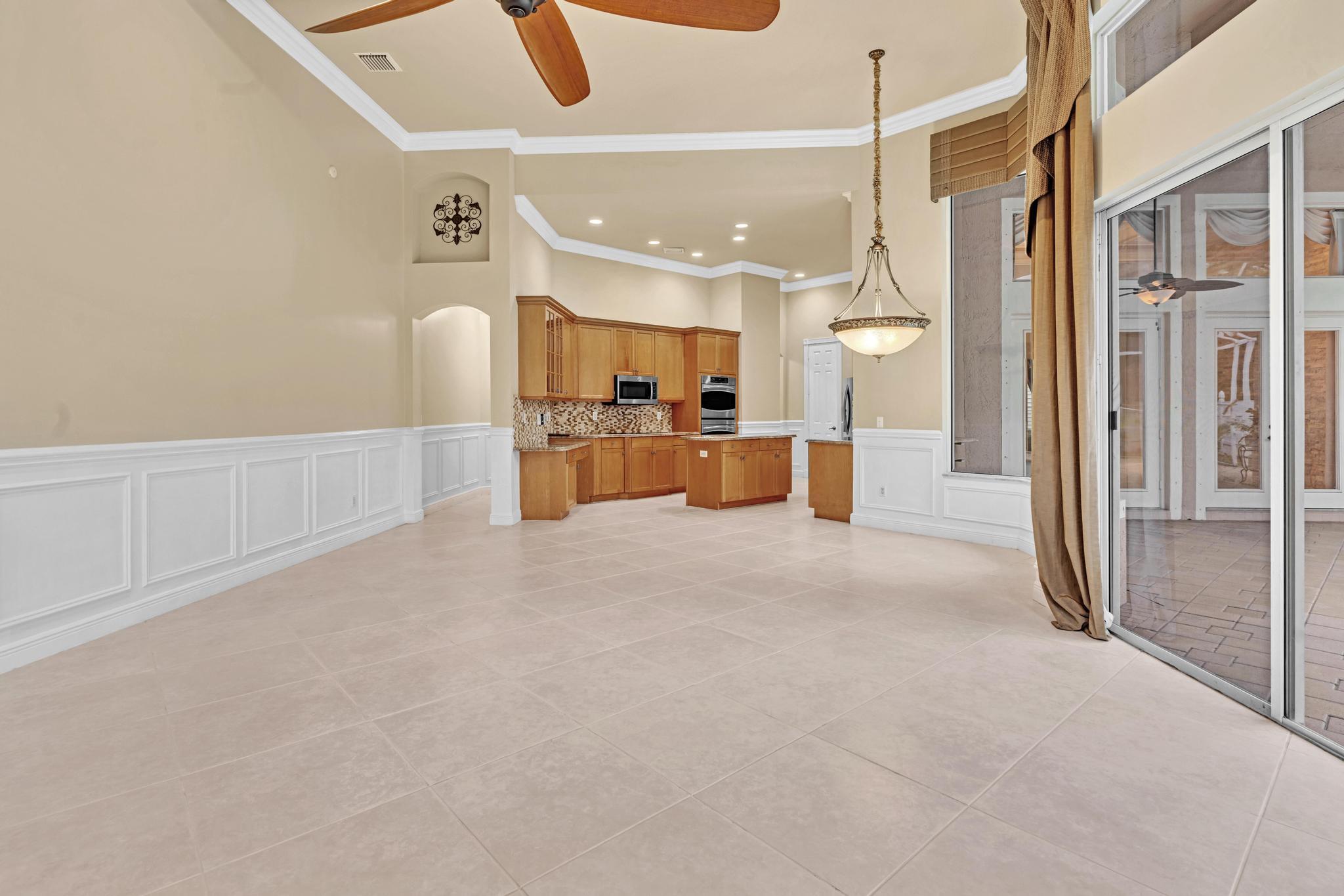 CRYSTAL COVE ESTATES - Residential