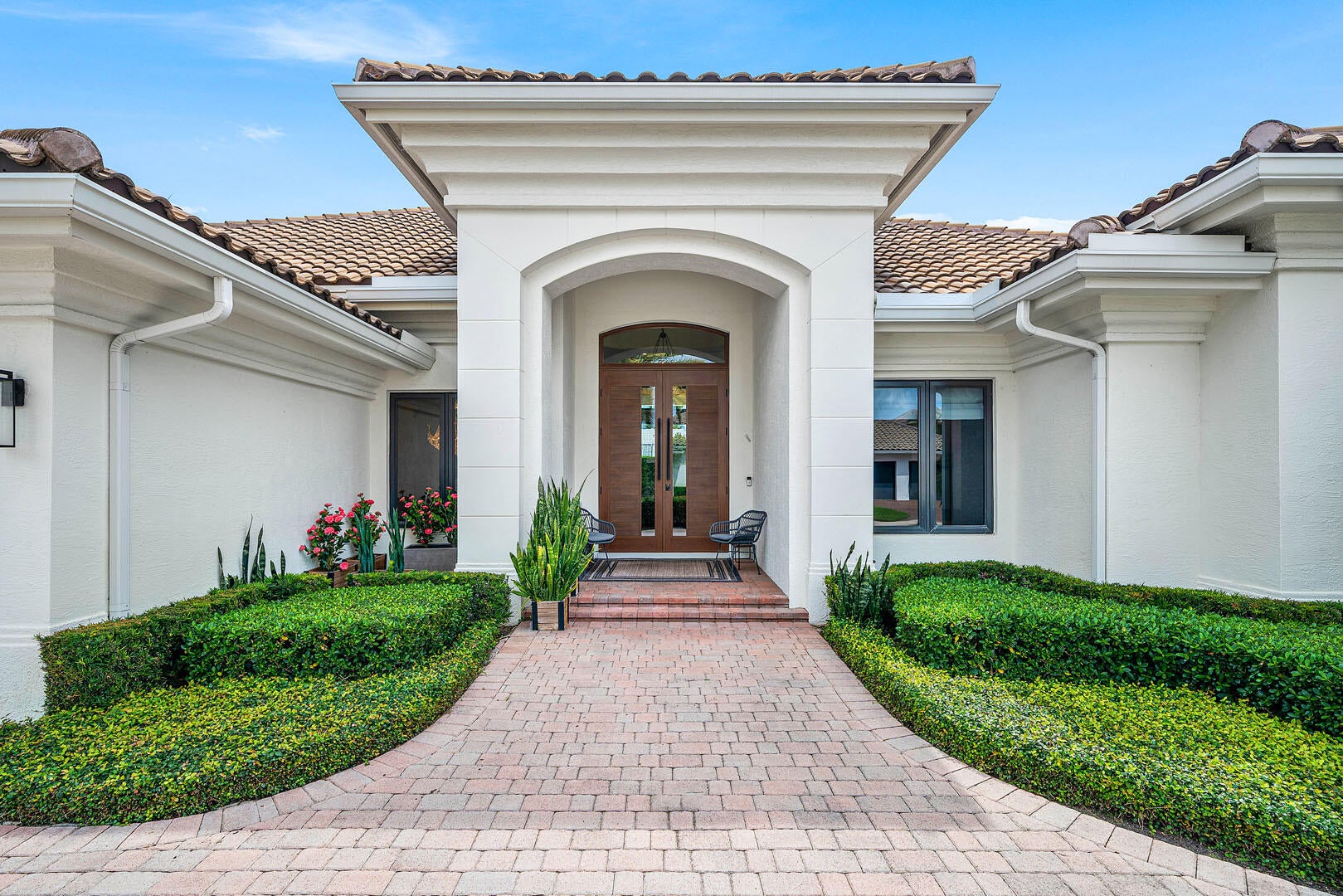 2212 Acorn Palm Road