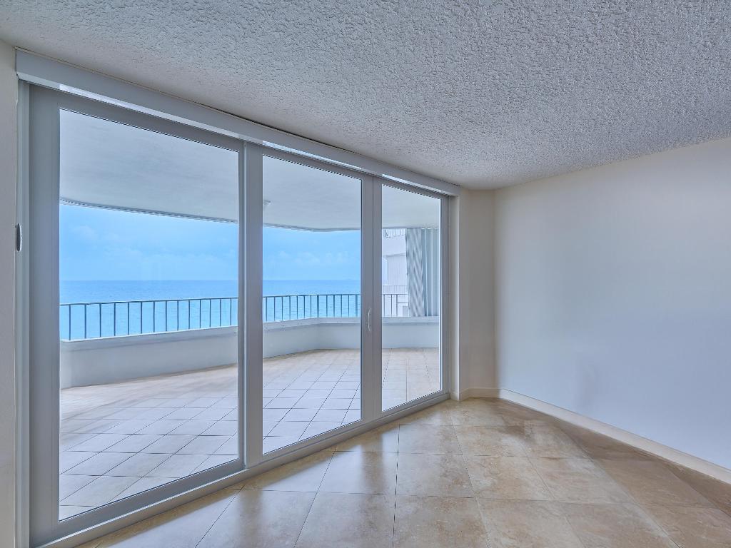 500 S Ocean Boulevard 2105
