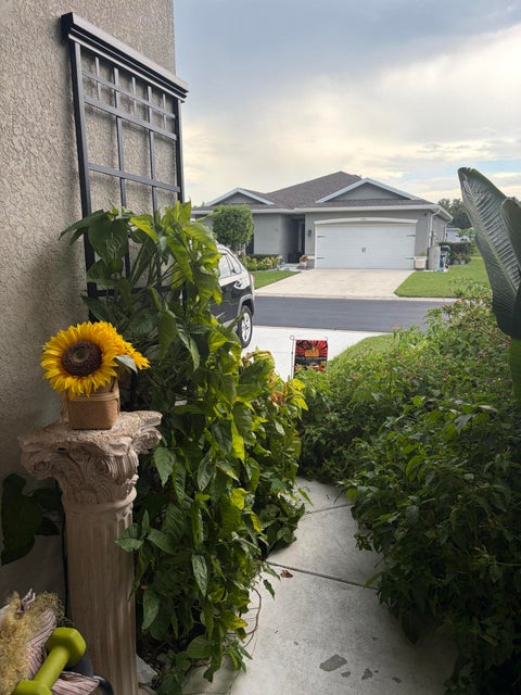 Tiny photo for 5250 OAKLAND LAKE Circle, Vero Beach, FL 34951 (MLS # B26063791)
