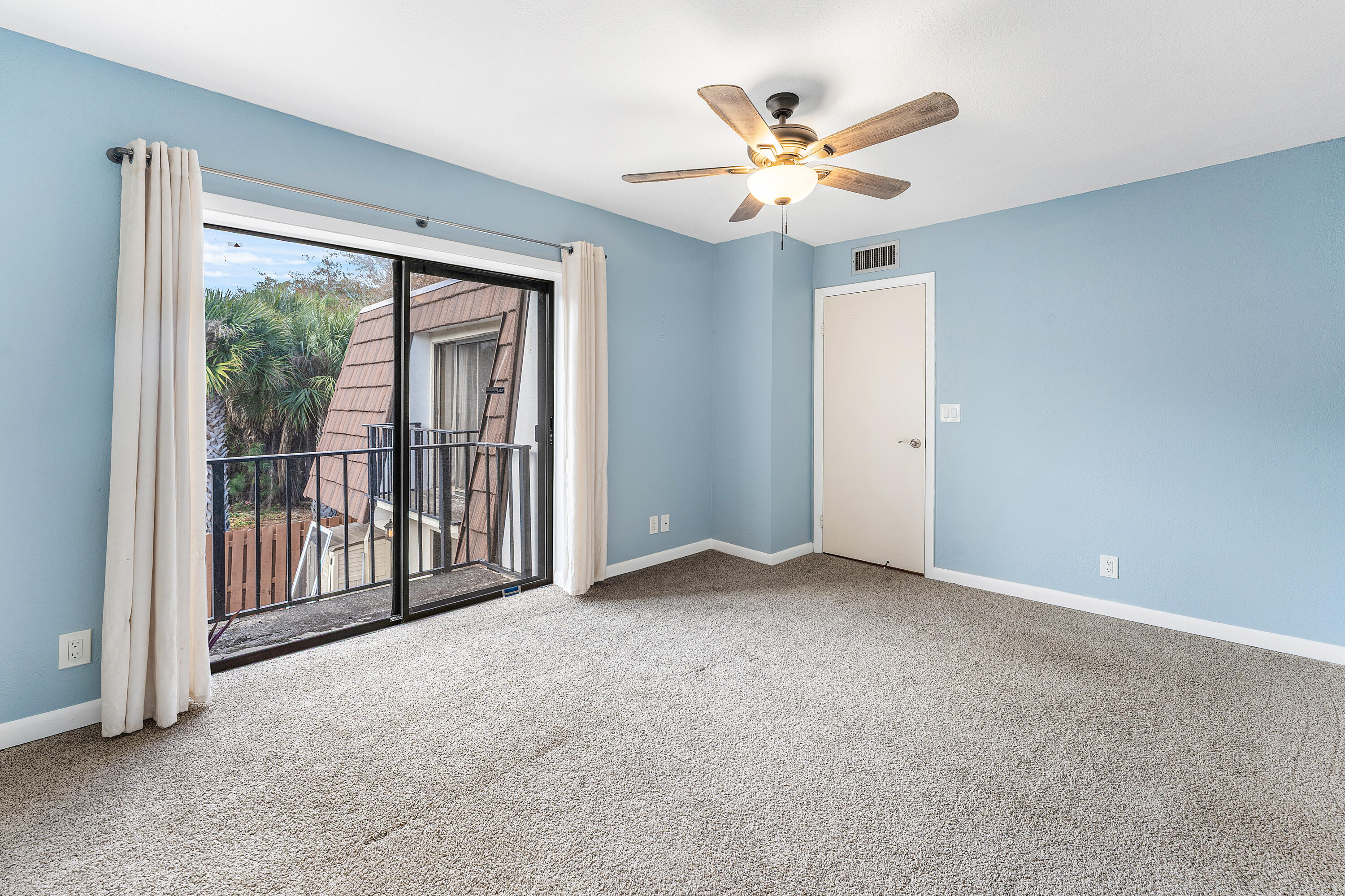 RIVER PINES - Residential