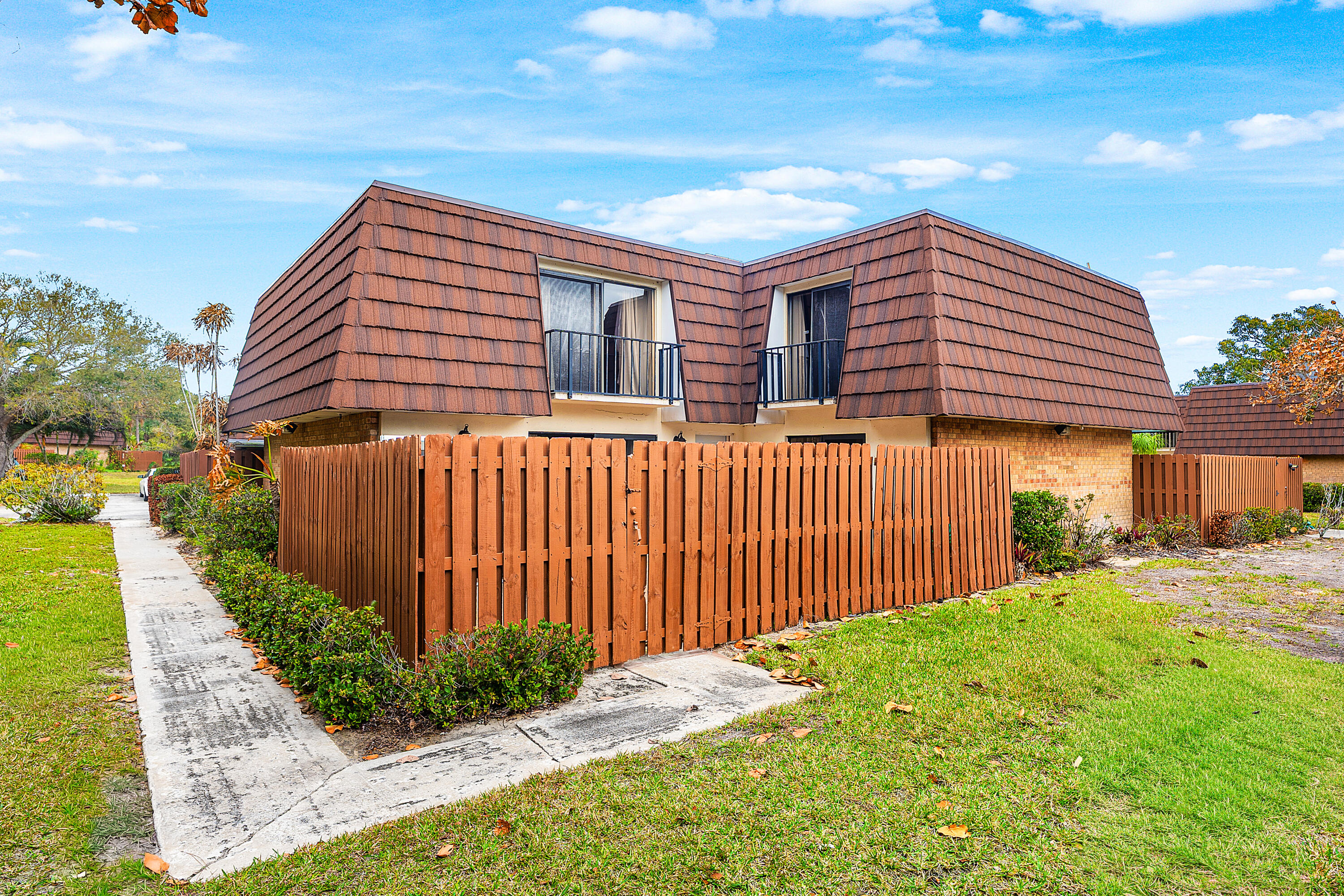 RIVER PINES - Residential