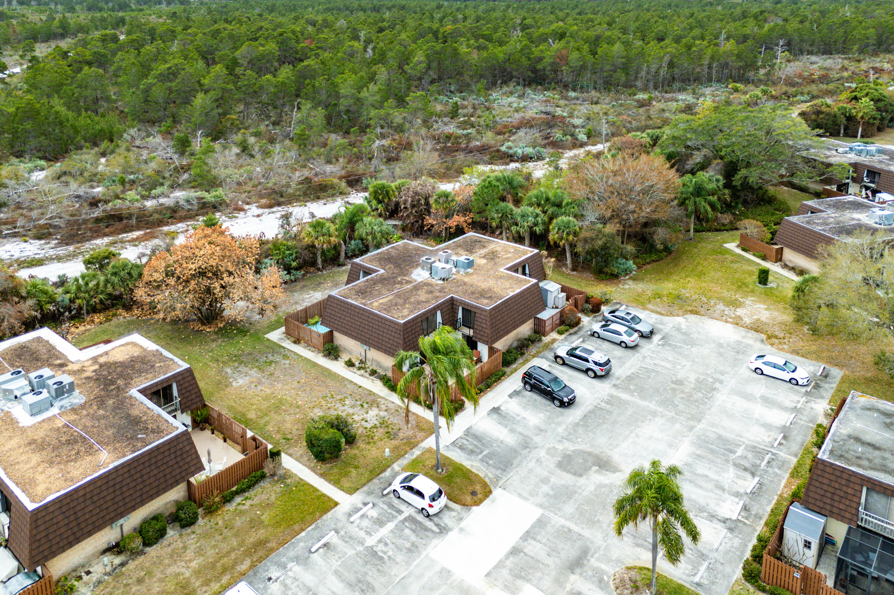 RIVER PINES - Residential
