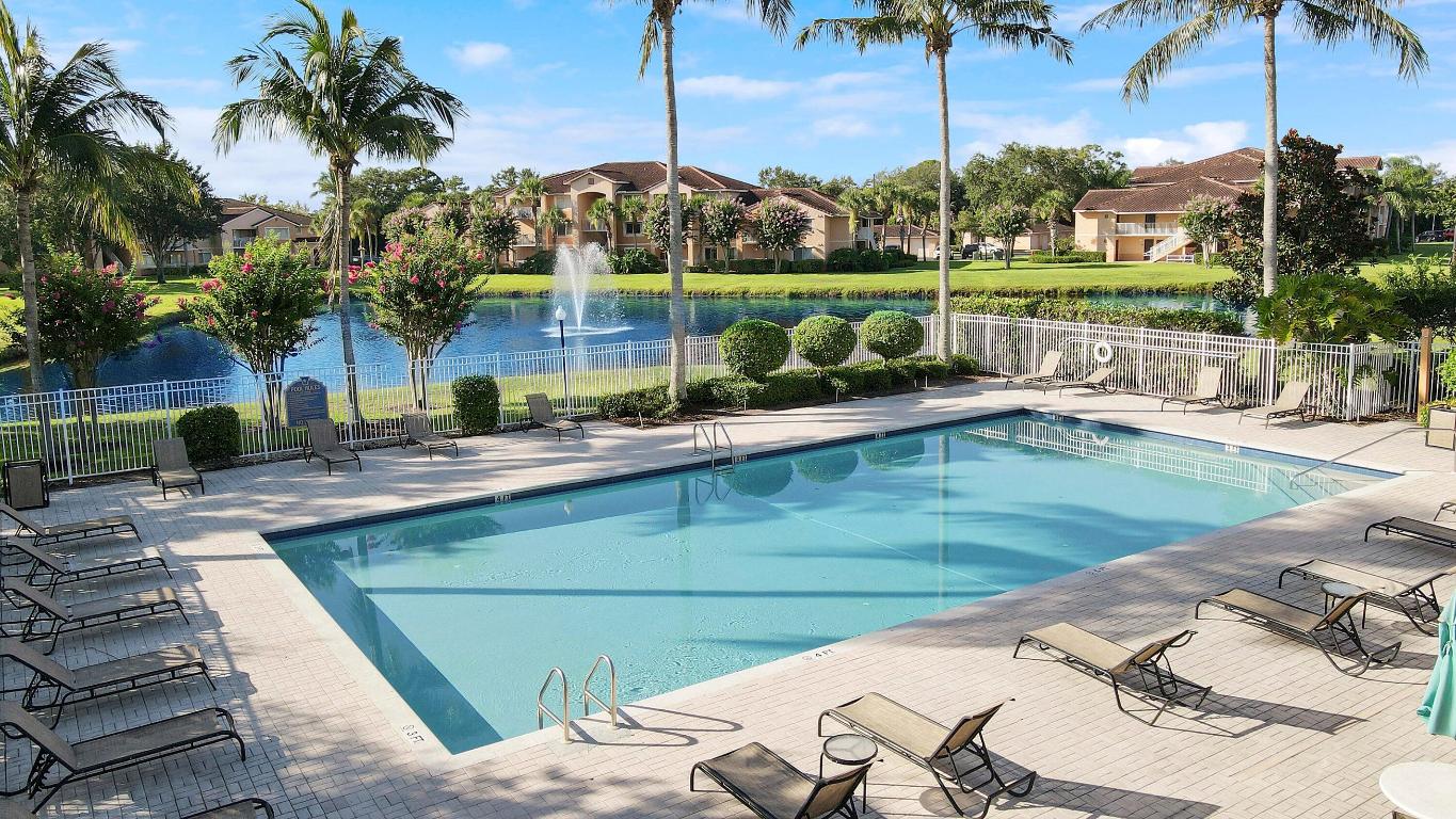 THE CLUB AT ST LUCIE WEST, A CONDOMINIUM - Residential Lease