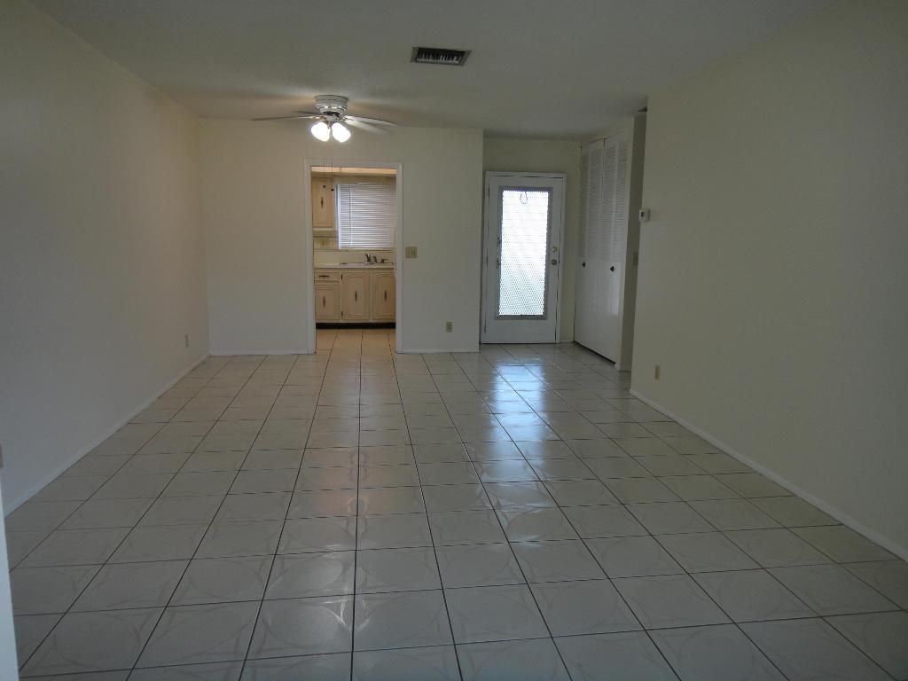 Photo of 2527 W Emory Drive #G, West Palm Beach, FL 33415 (MLS # R11158011)
