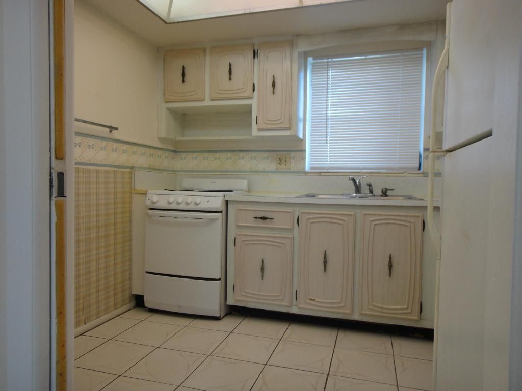 Photo of 2527 W Emory Drive #G, West Palm Beach, FL 33415 (MLS # R11158011)
