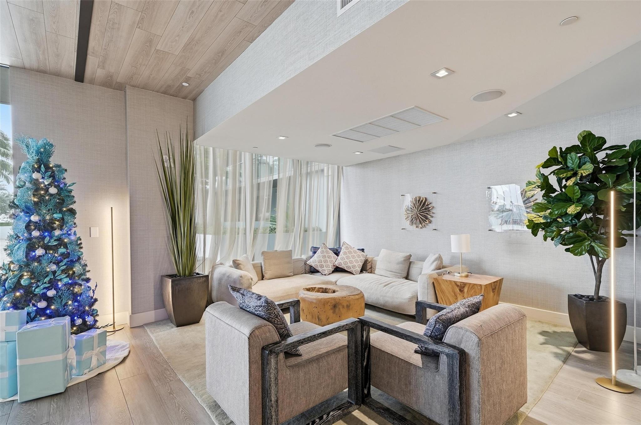 AVENTURA PARKSQUARE RESID - Residential