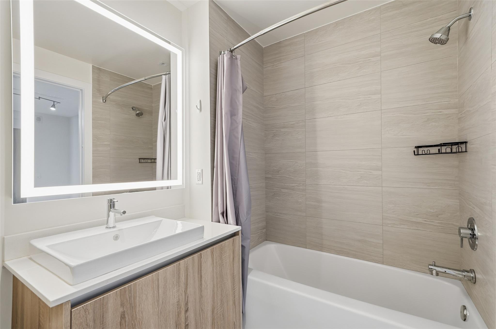 AVENTURA PARKSQUARE RESID - Residential