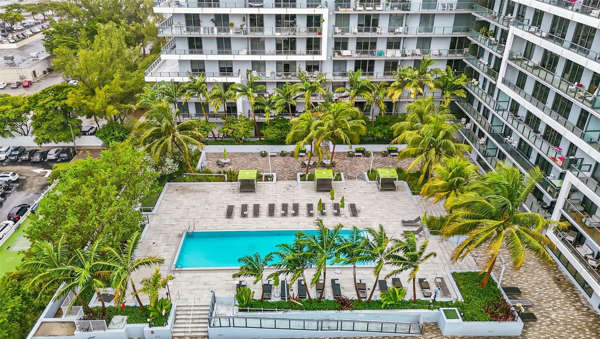 AVENTURA PARKSQUARE RESID - Residential