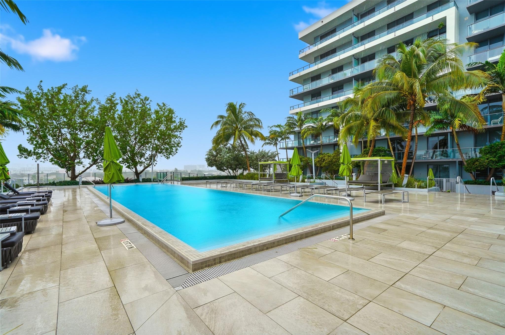 AVENTURA PARKSQUARE RESID - Residential