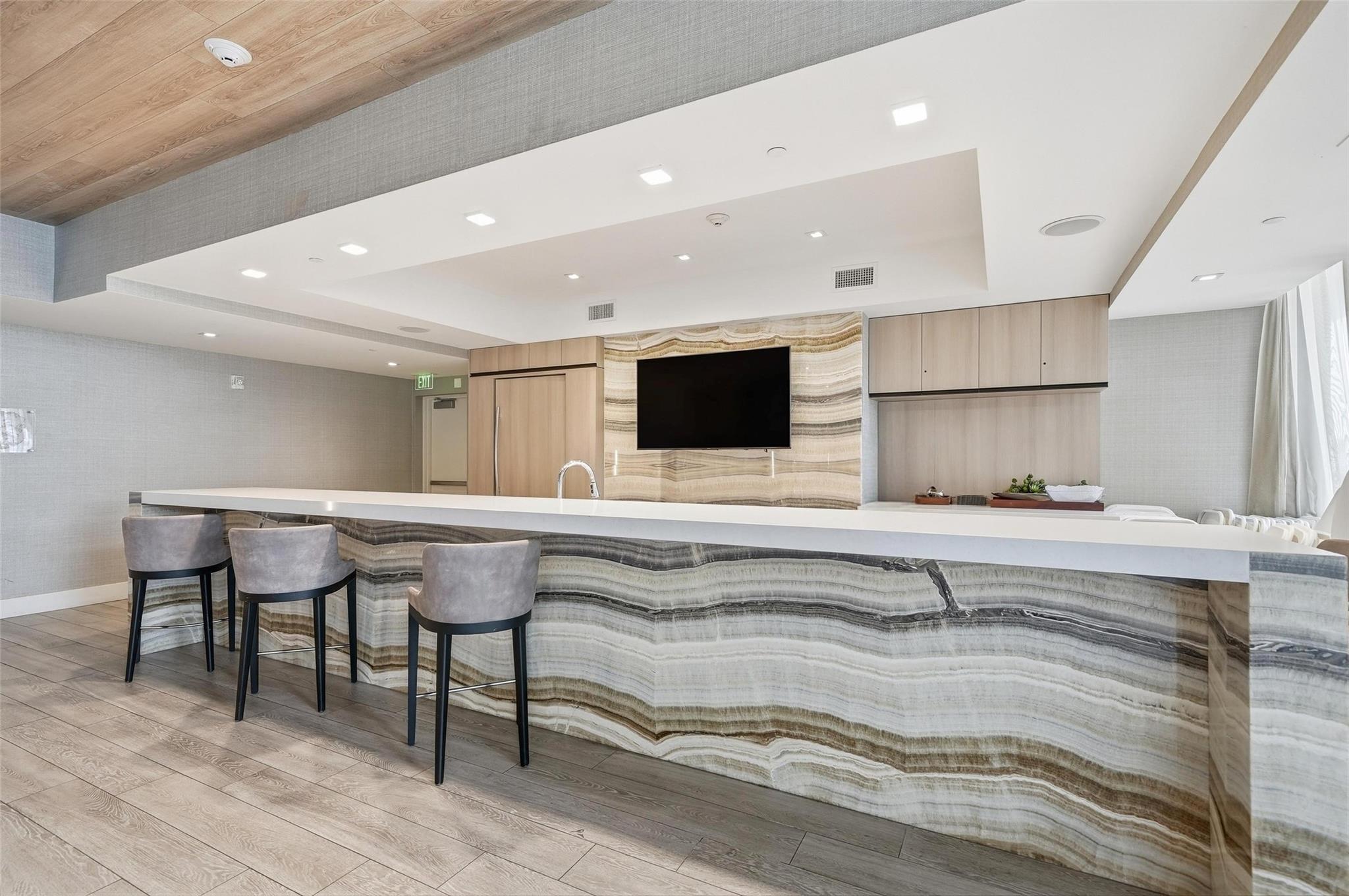 AVENTURA PARKSQUARE RESID - Residential