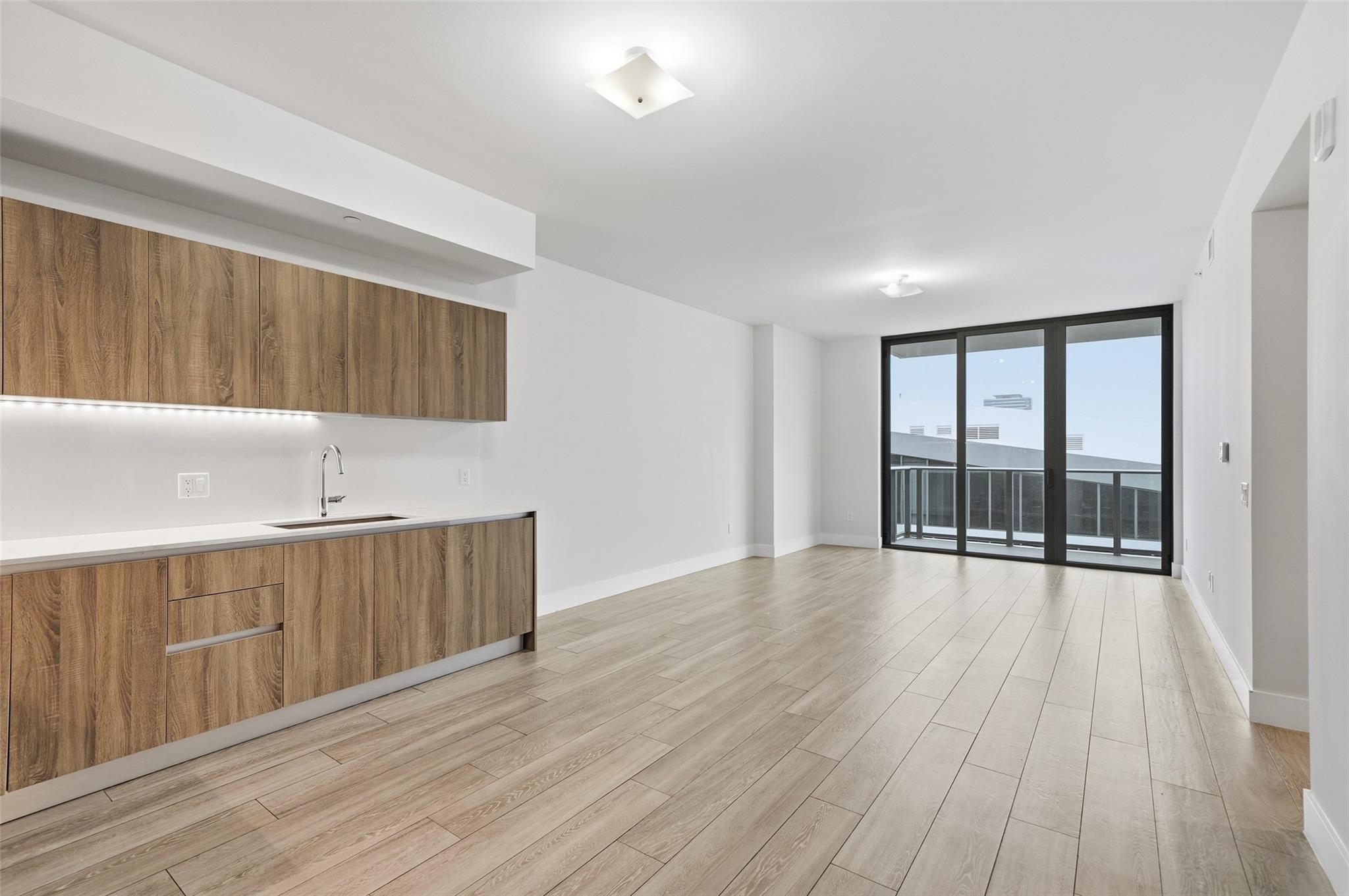 AVENTURA PARKSQUARE RESID - Residential