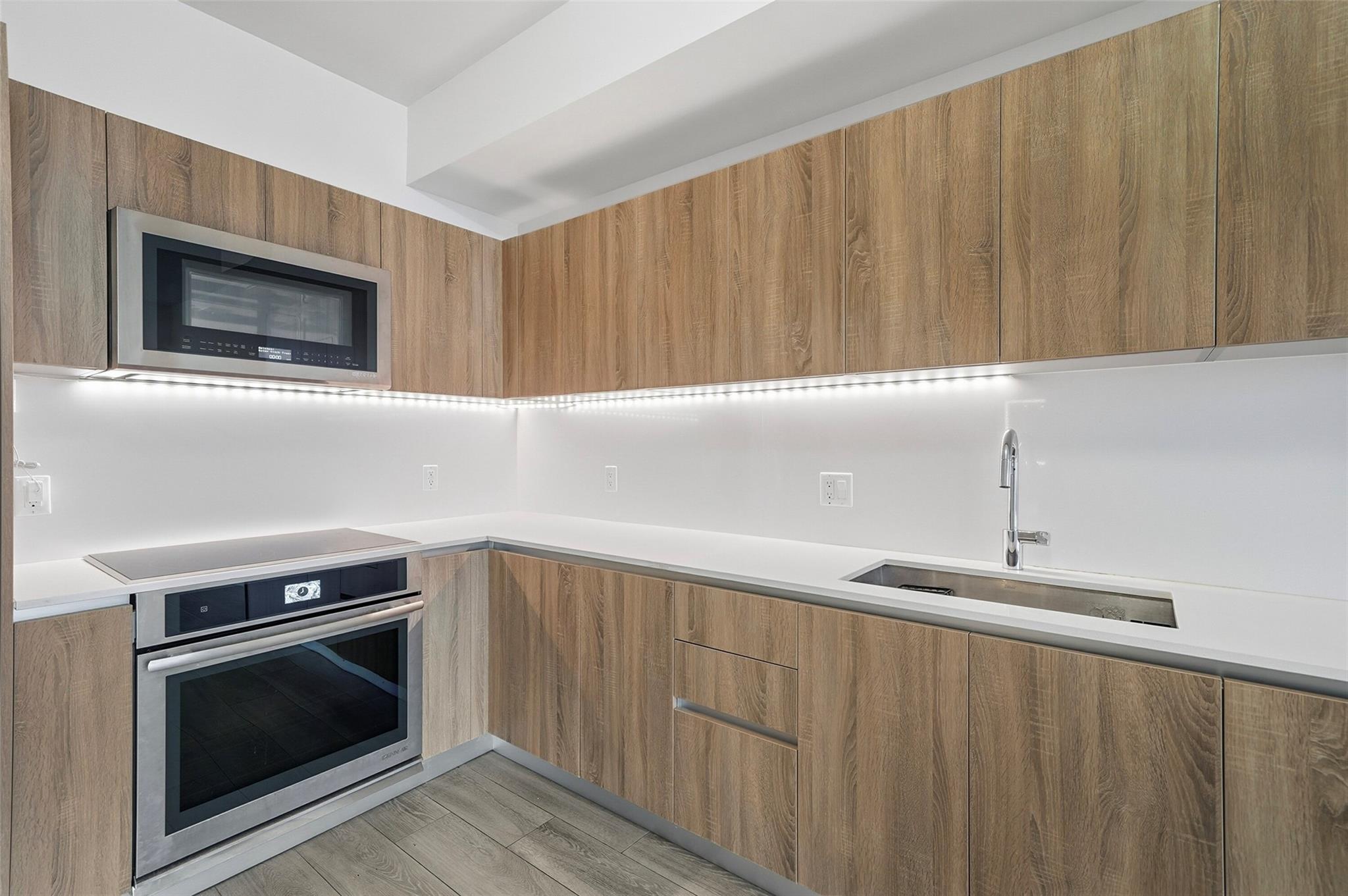 AVENTURA PARKSQUARE RESID - Residential