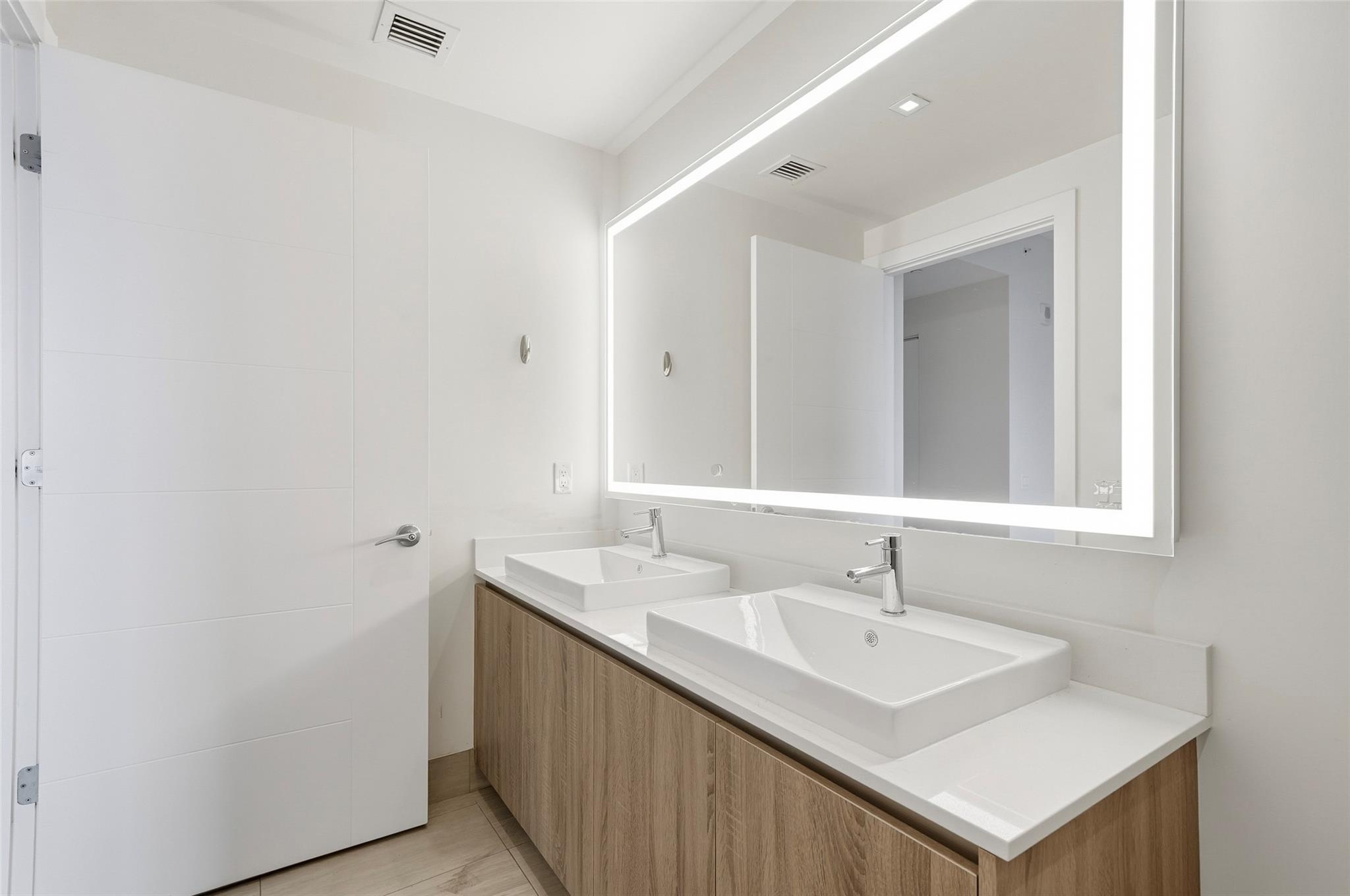 AVENTURA PARKSQUARE RESID - Residential