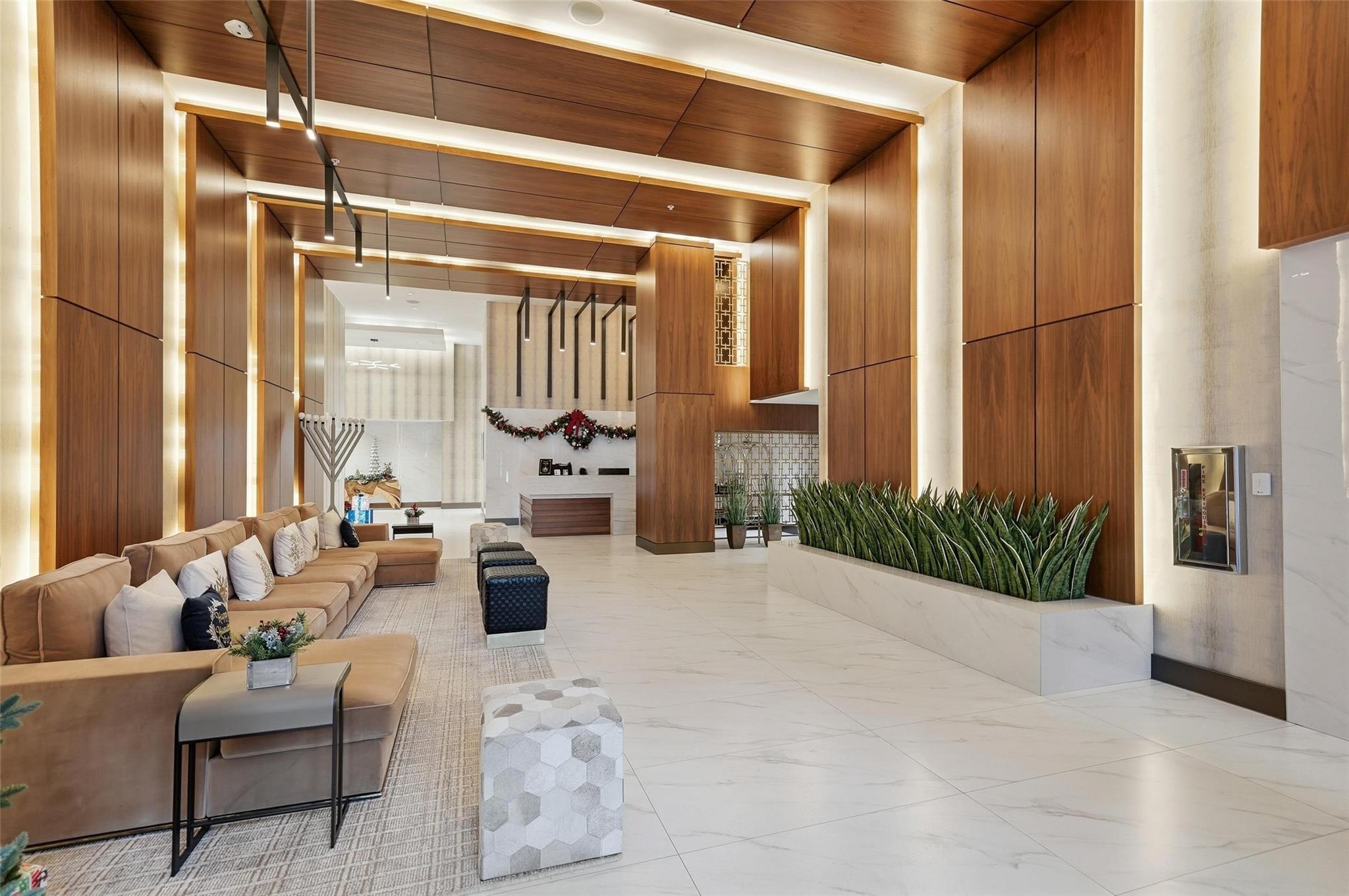 AVENTURA PARKSQUARE RESID - Residential