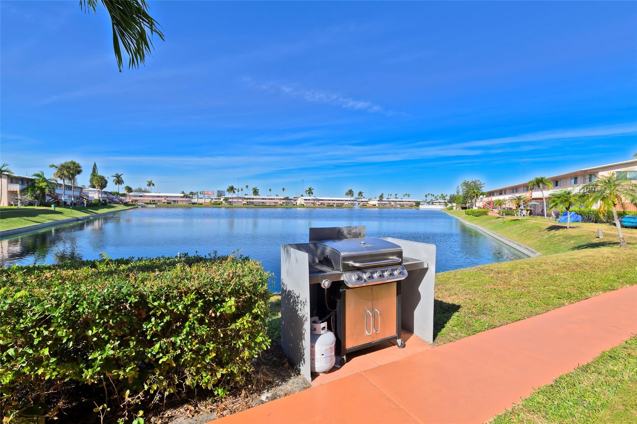 ROLEN LAKE - Residential