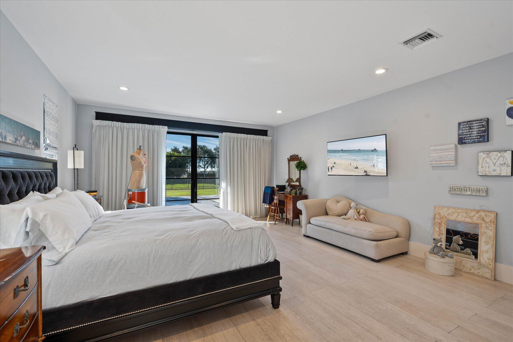 Polo Island Of Palm Beach - Residential