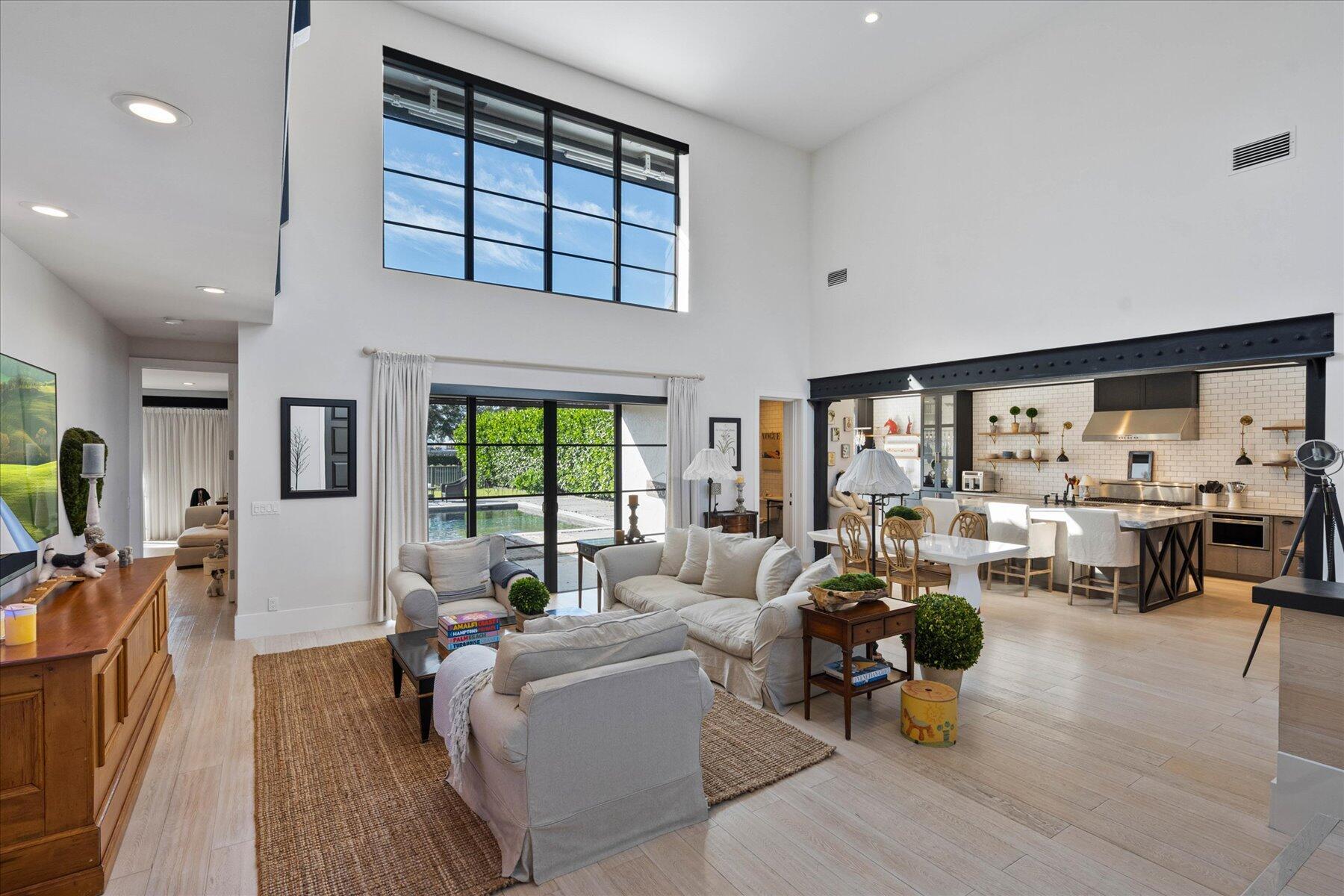 Polo Island Of Palm Beach - Residential