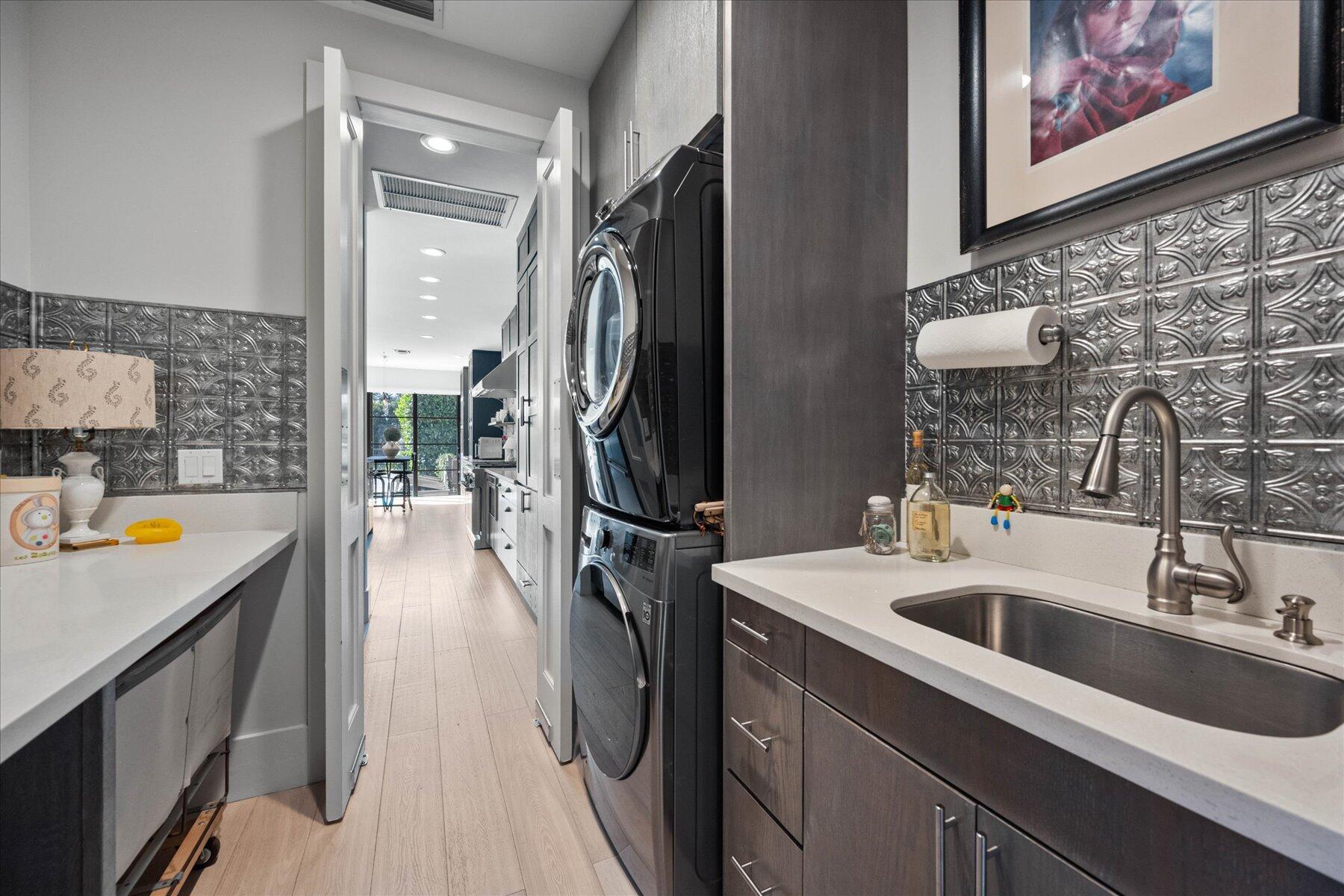 Polo Island Of Palm Beach - Residential