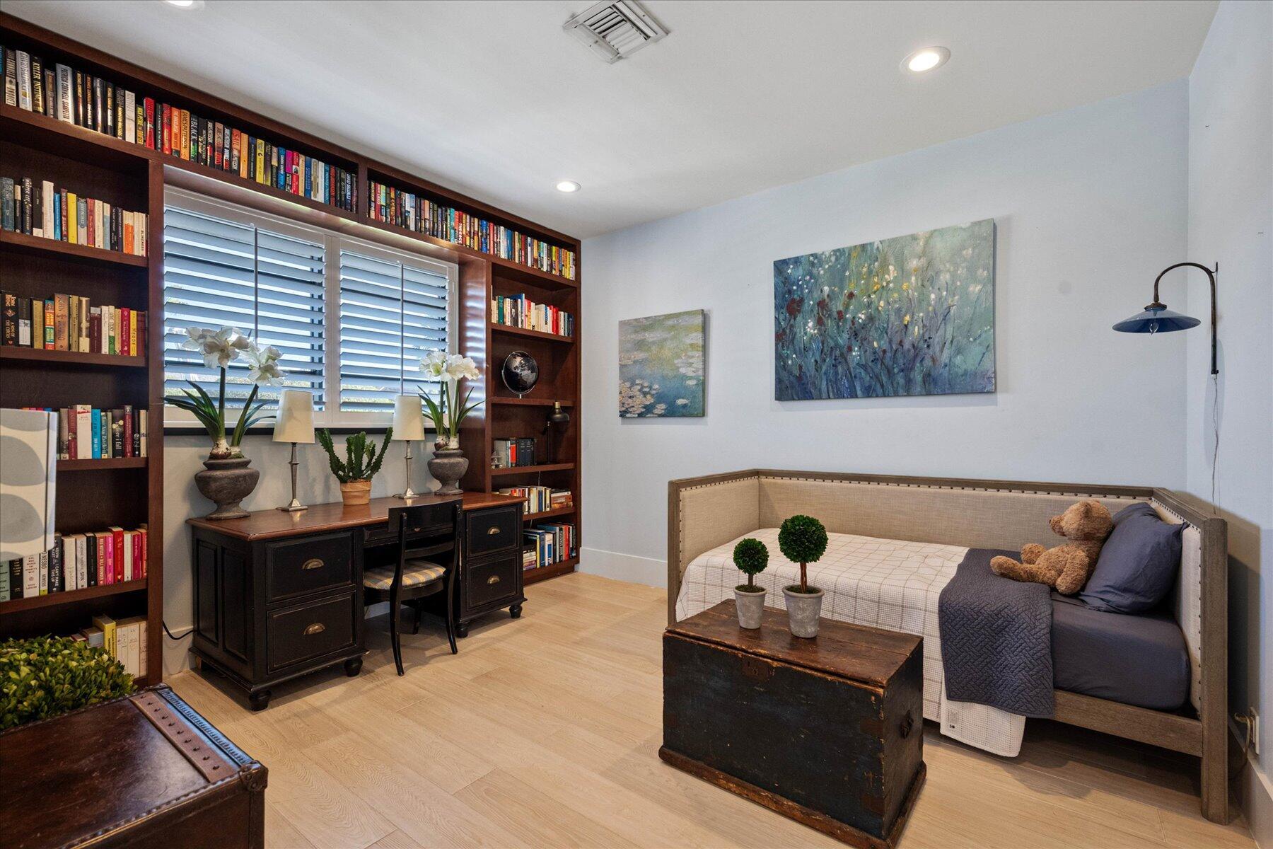 Polo Island Of Palm Beach - Residential