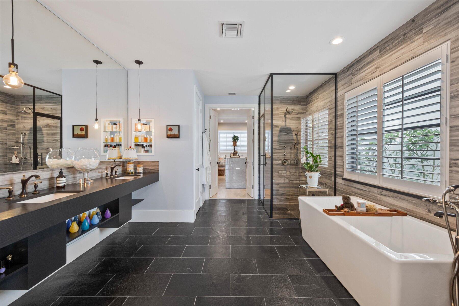 Polo Island Of Palm Beach - Residential