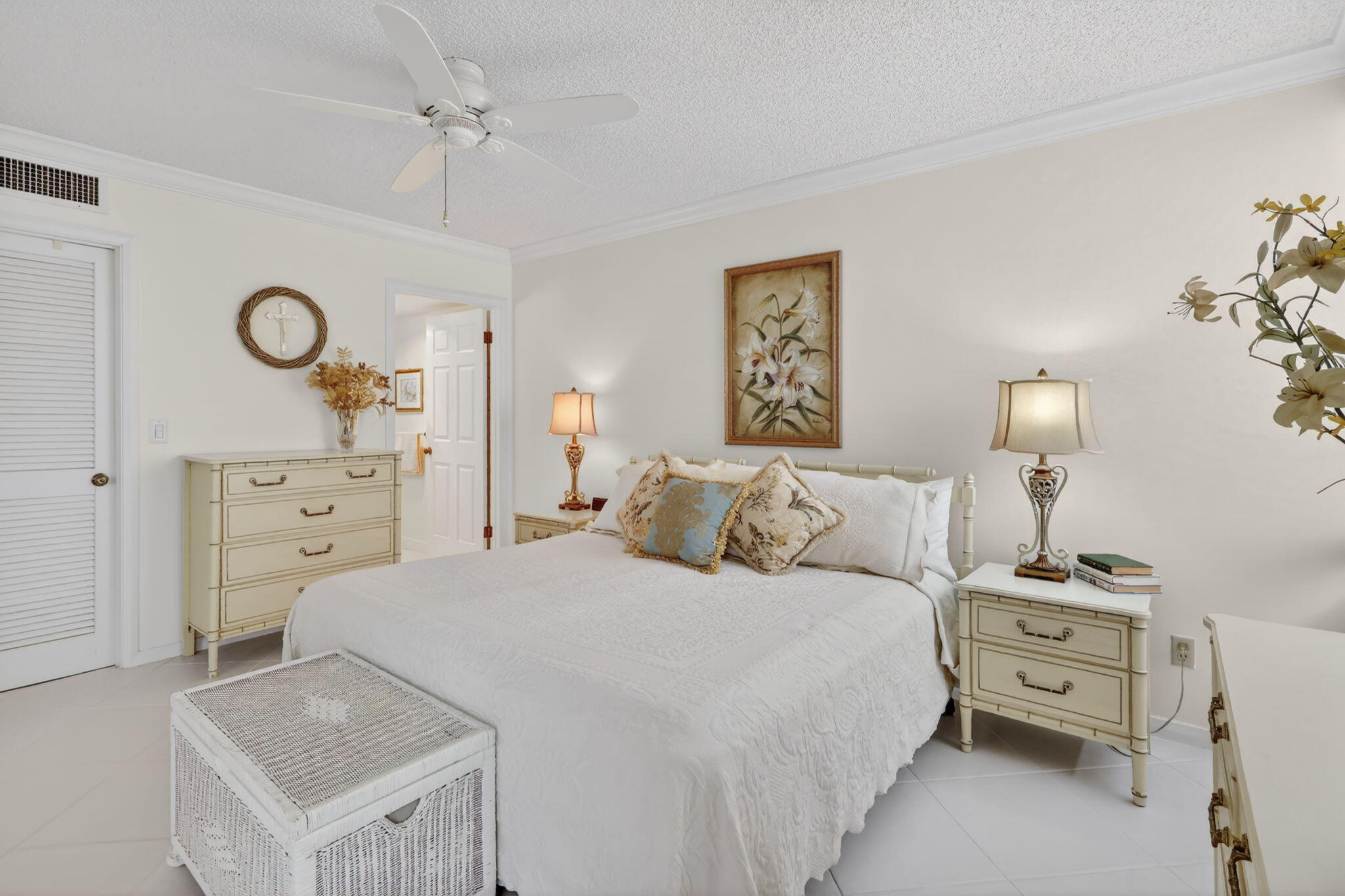 FAIRWINDS COVE CONDO - Residential Lease