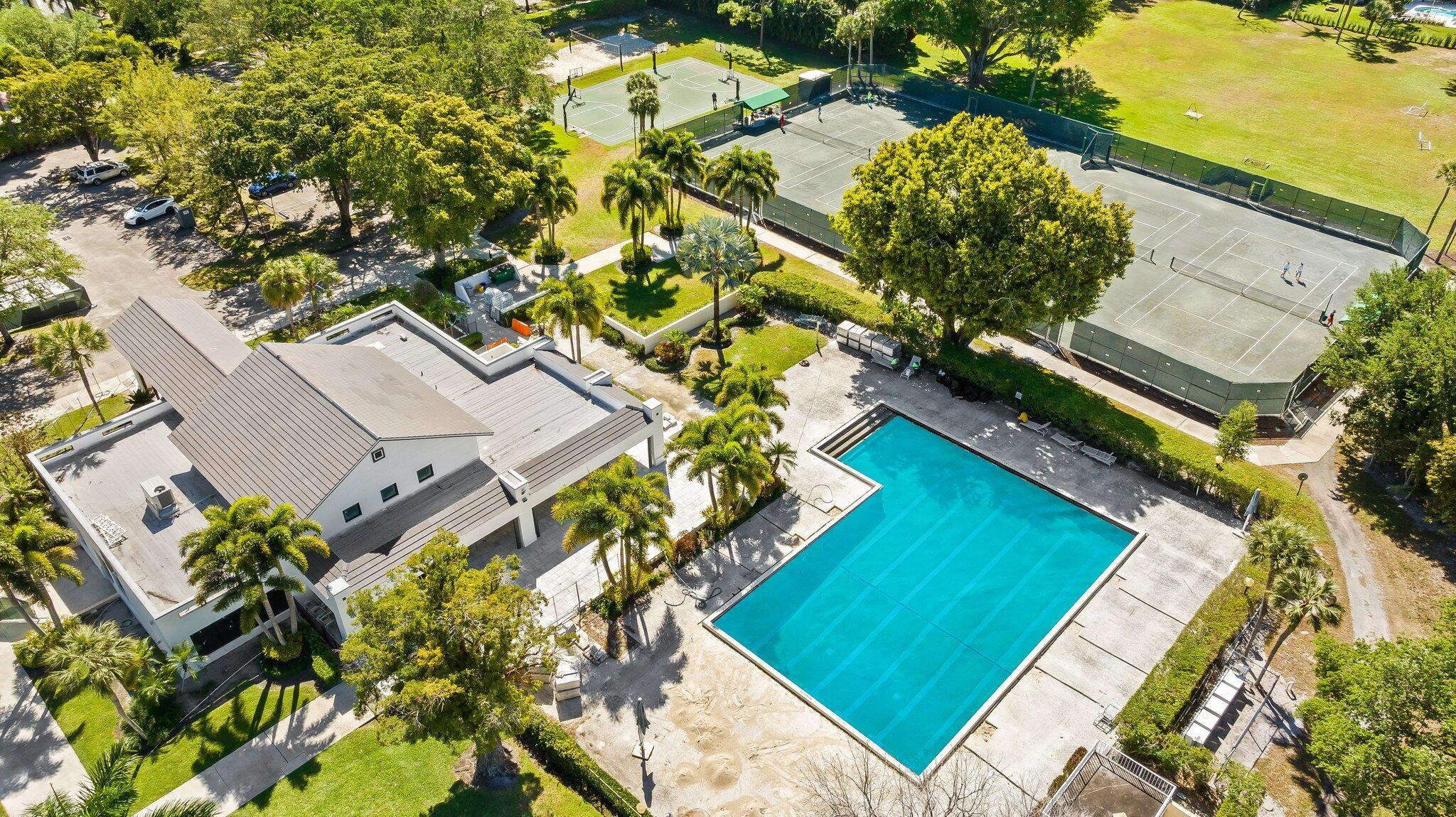 BOCA RATON BATH & TENNIS - Residential
