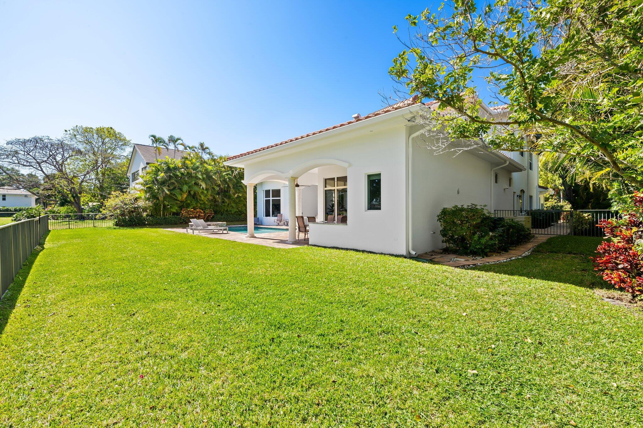 BOCA RATON BATH & TENNIS - Residential