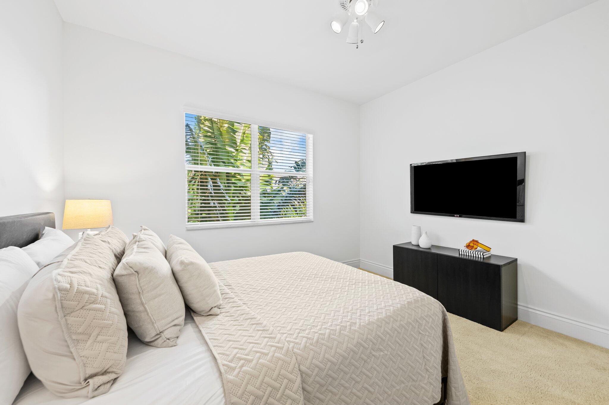 BOCA RATON BATH & TENNIS - Residential