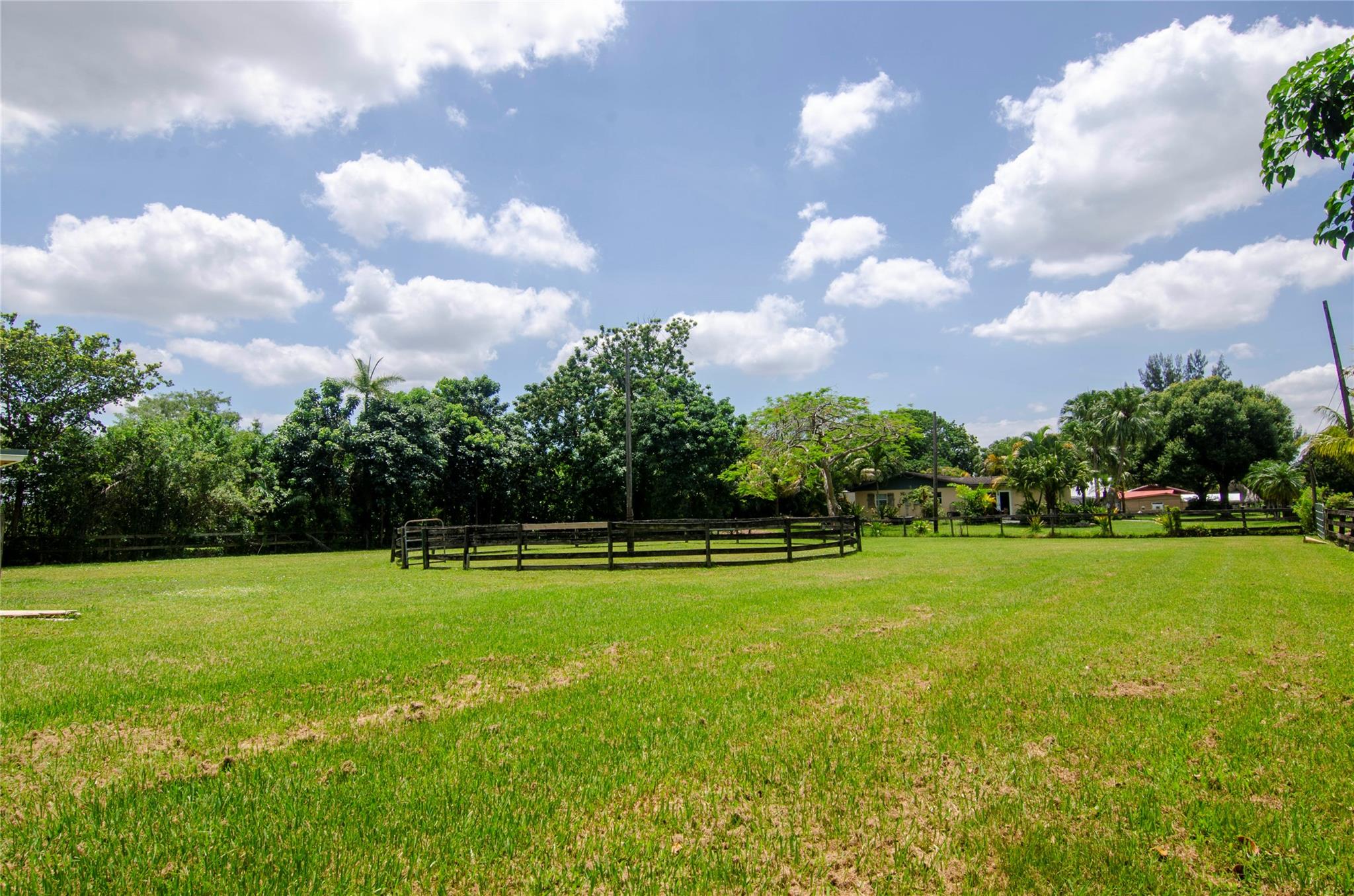 FLA FRUIT LANDS CO - Residential