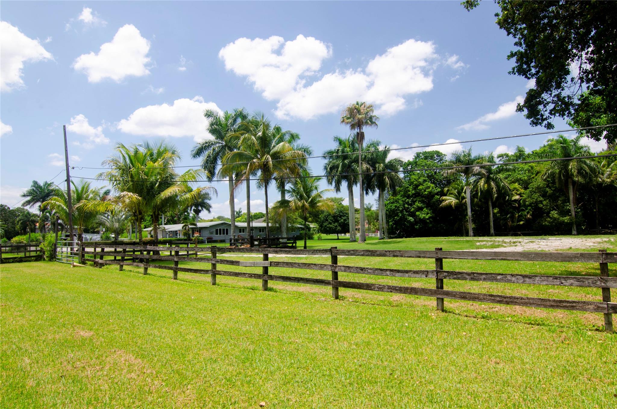 FLA FRUIT LANDS CO - Residential