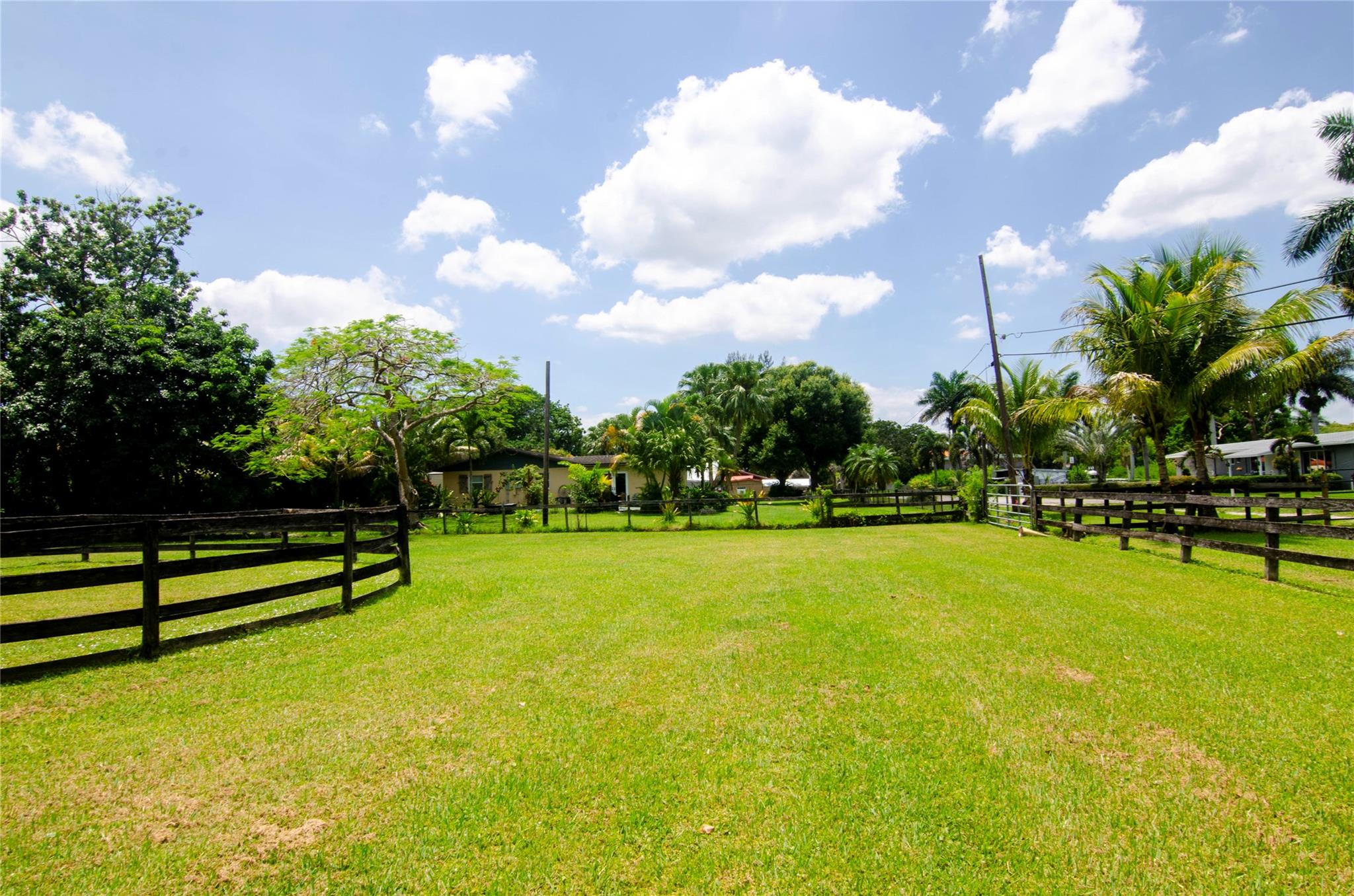 FLA FRUIT LANDS CO - Residential