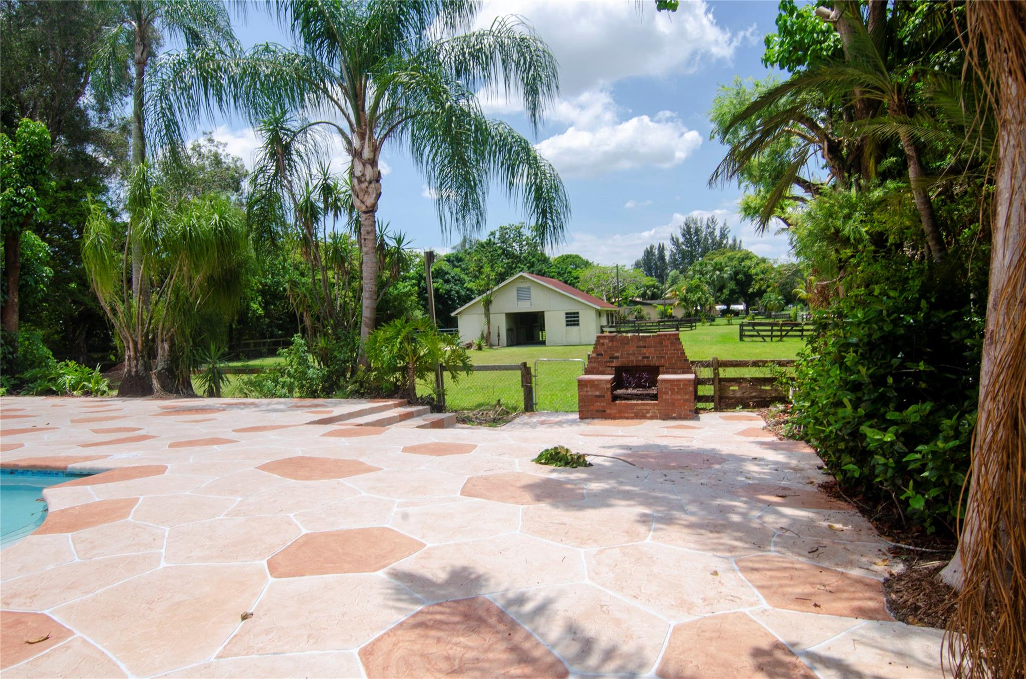 FLA FRUIT LANDS CO - Residential